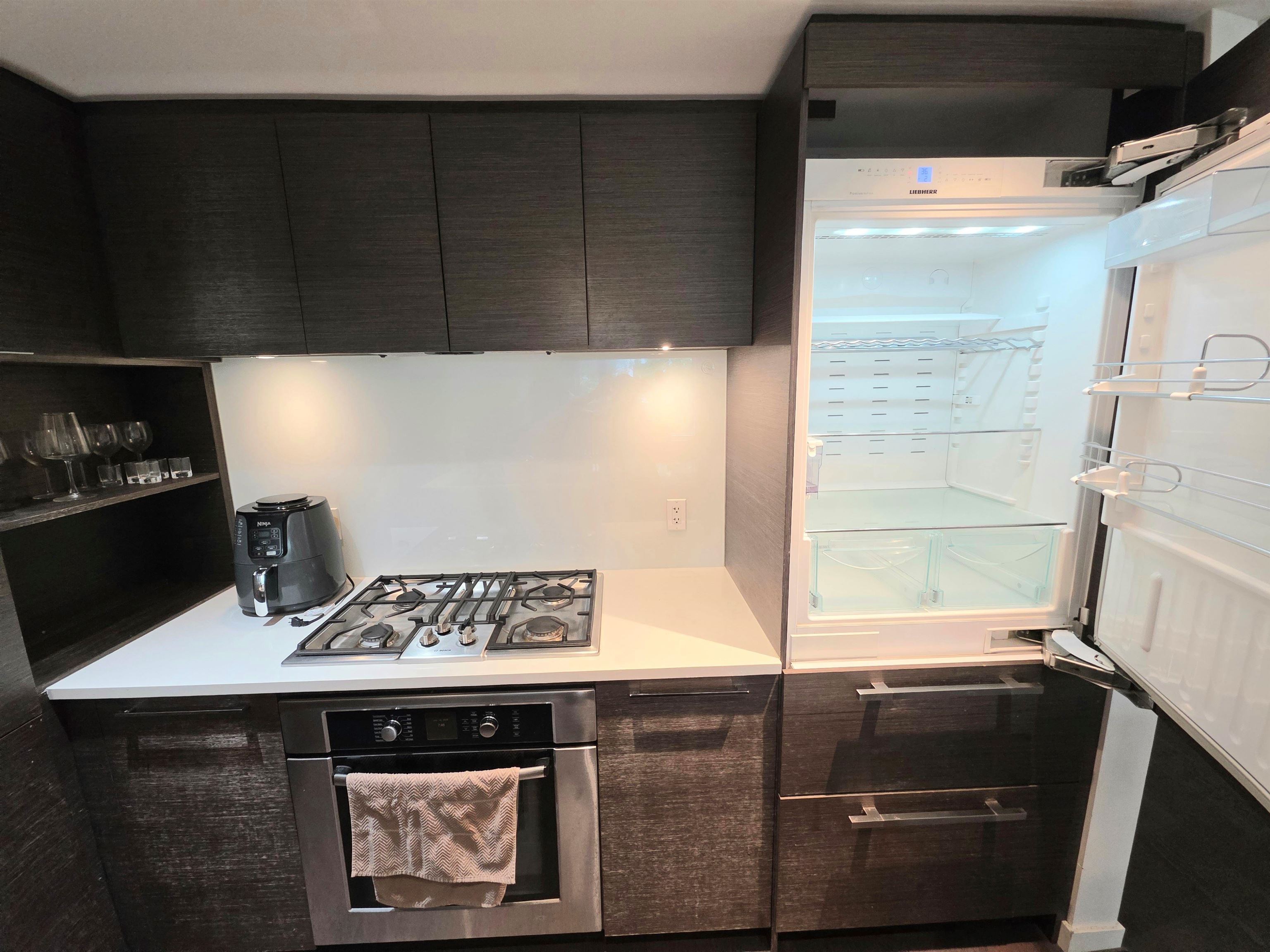 #616 5955 Birney Avenue - 8