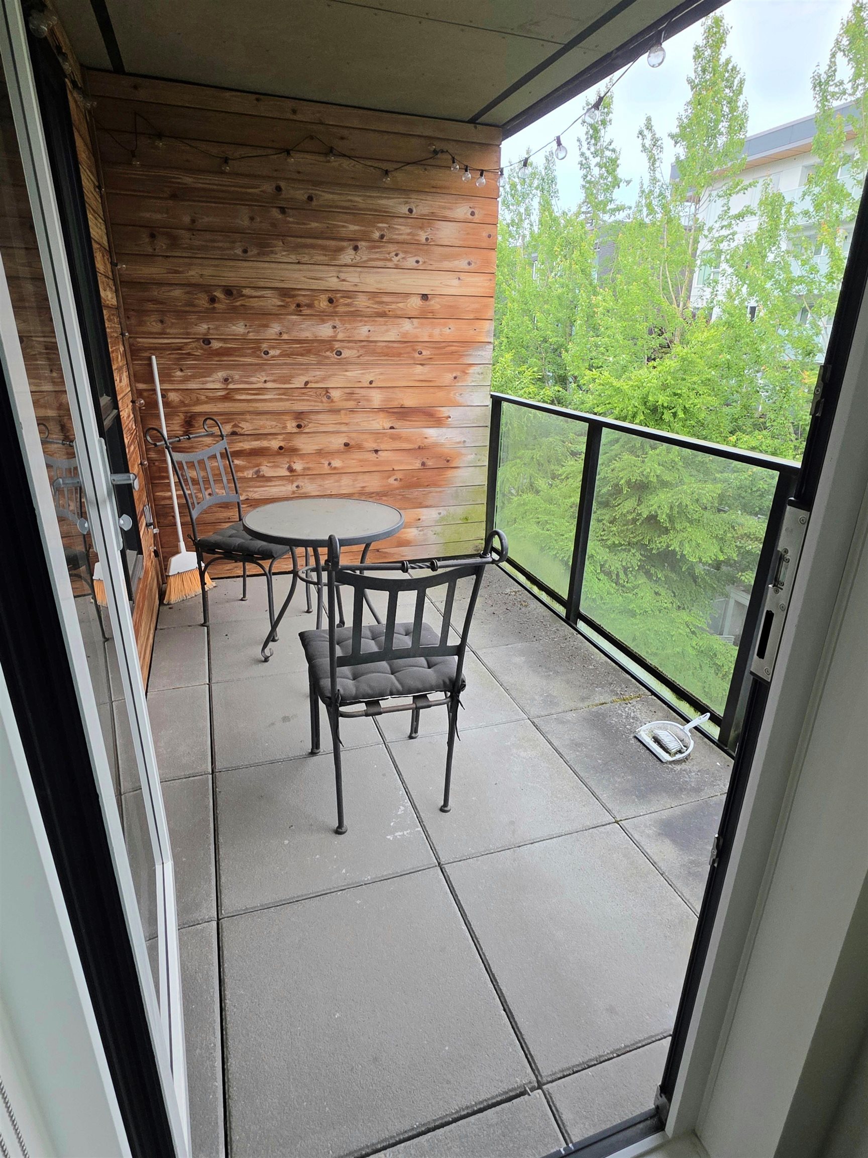 #616 5955 Birney Avenue - 25