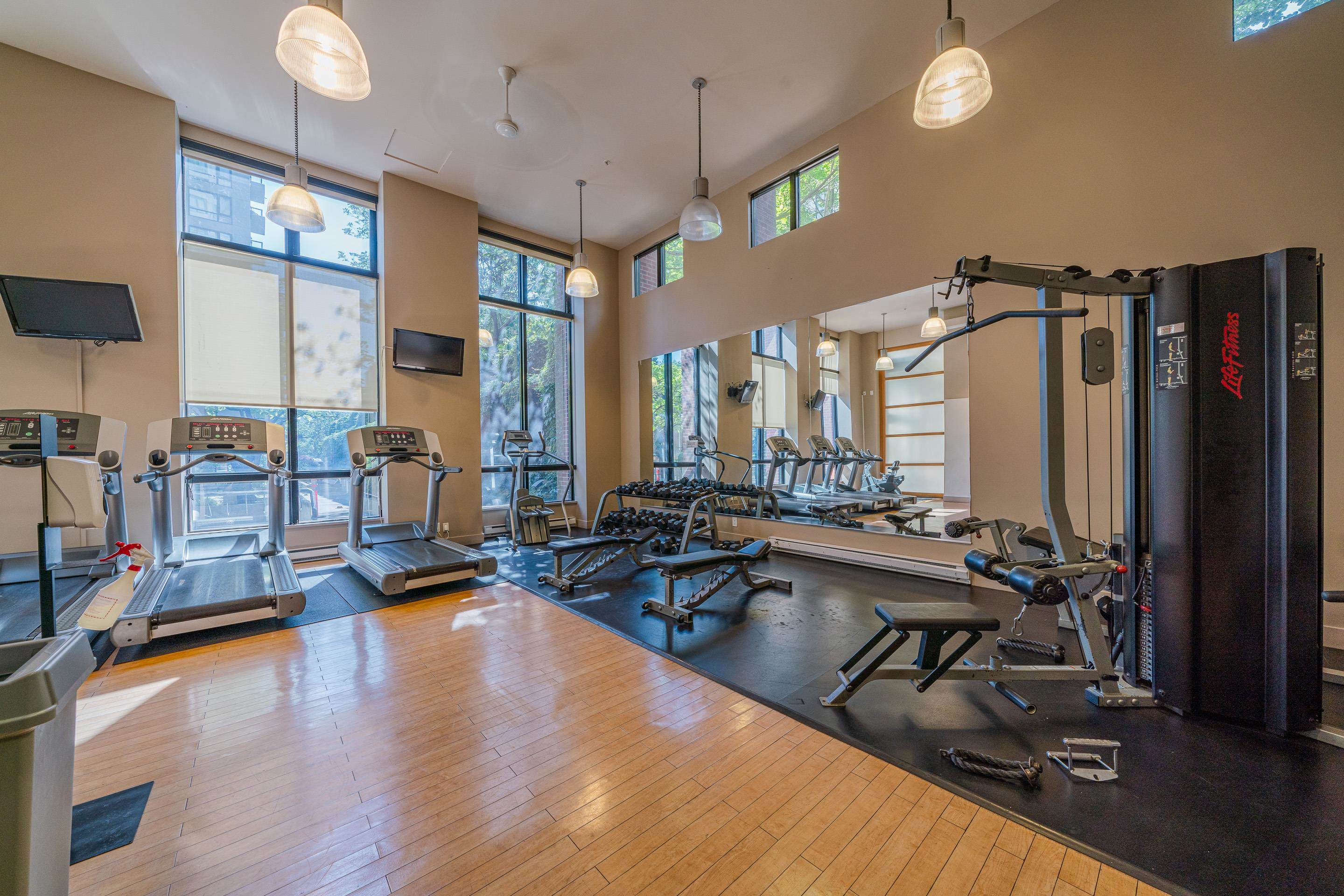 #1405 909 Mainland Street - 24