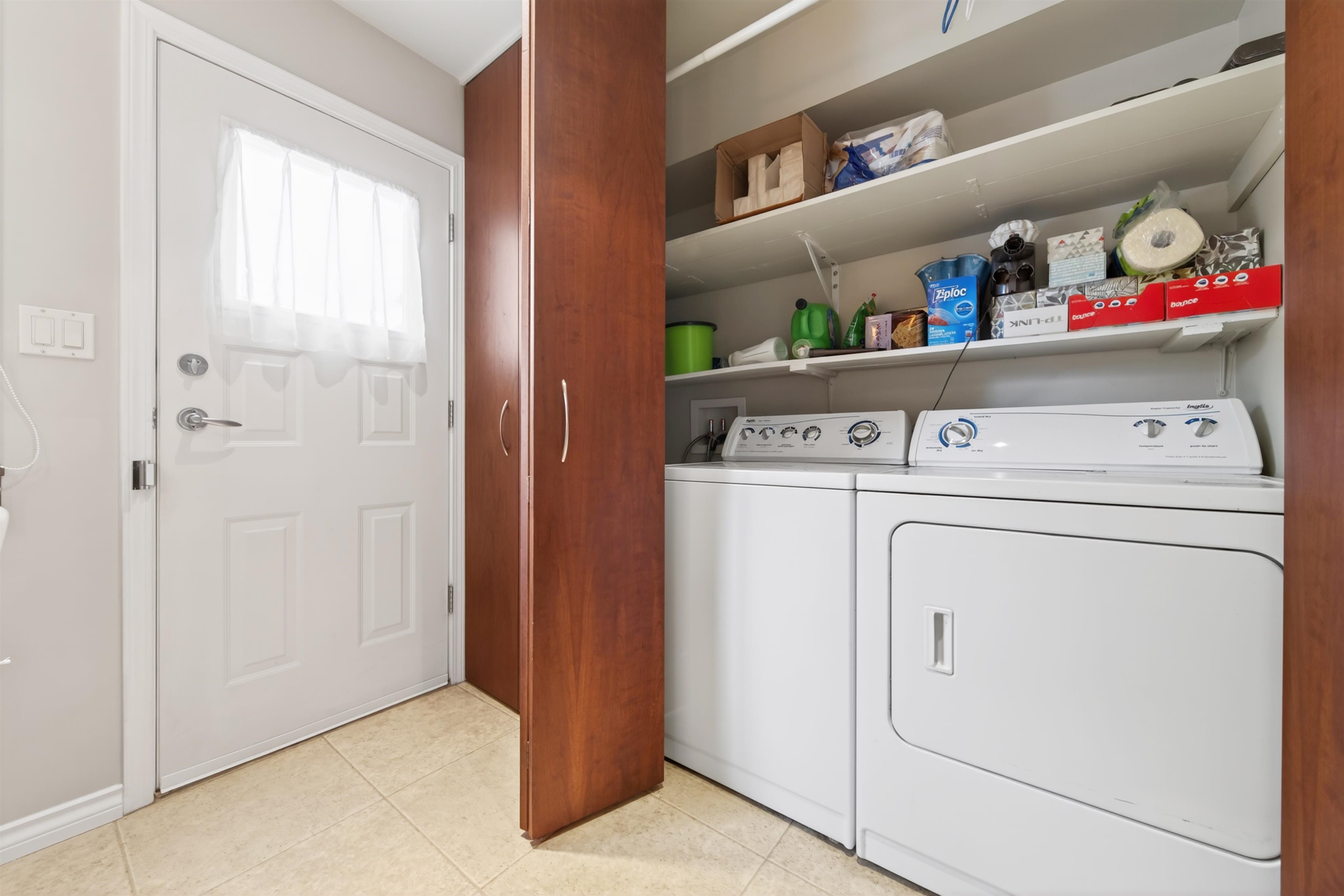 4713 46 Avenue - 10
