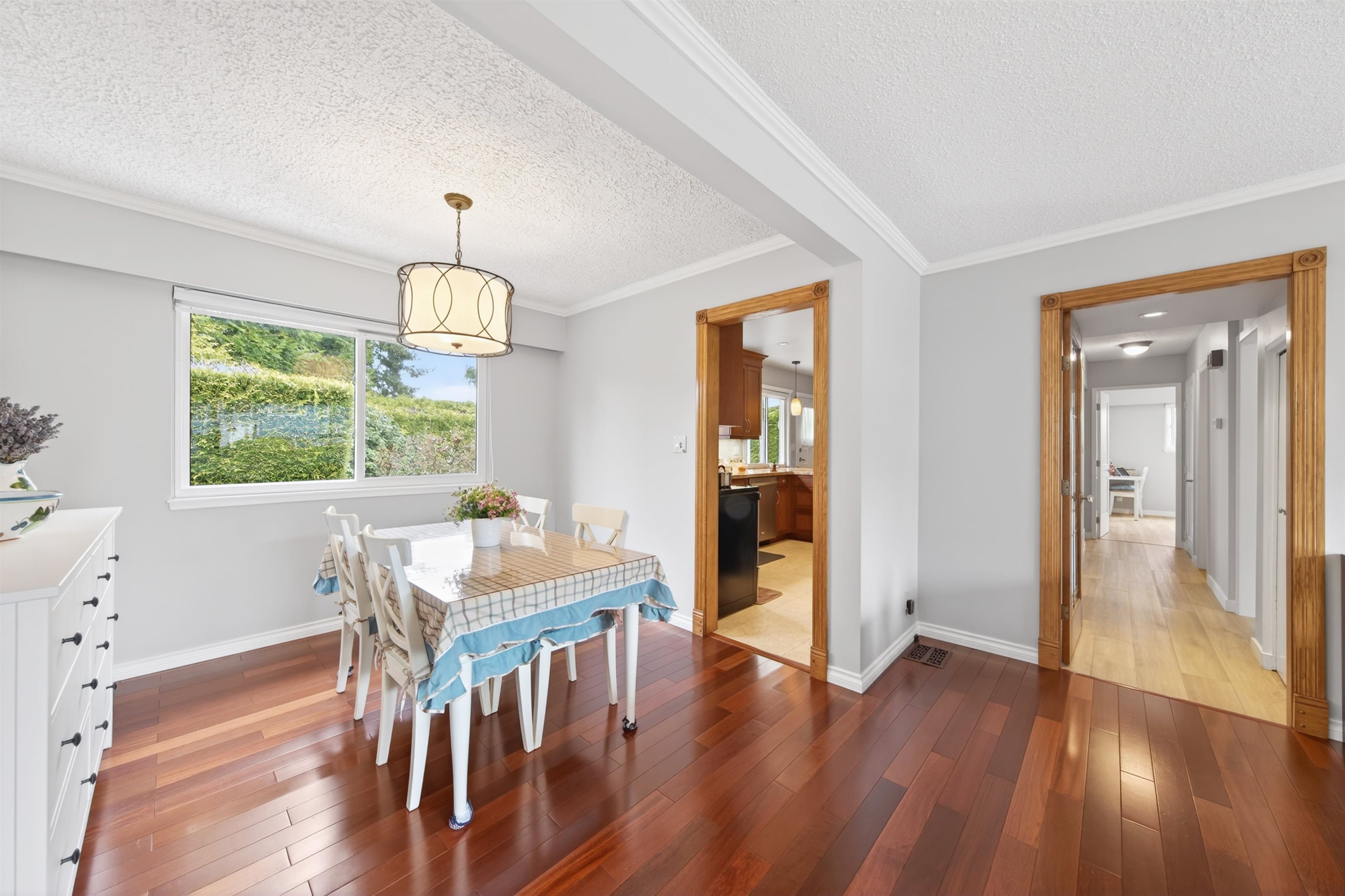 4713 46 Avenue - 18