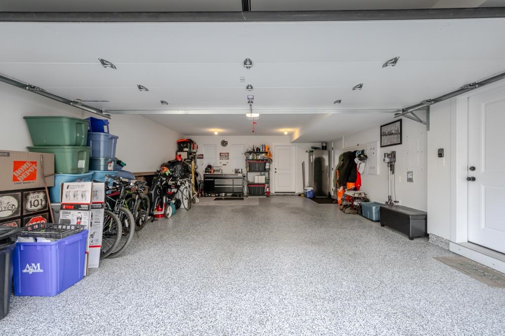 #35 2774 Montrose Avenue - 21