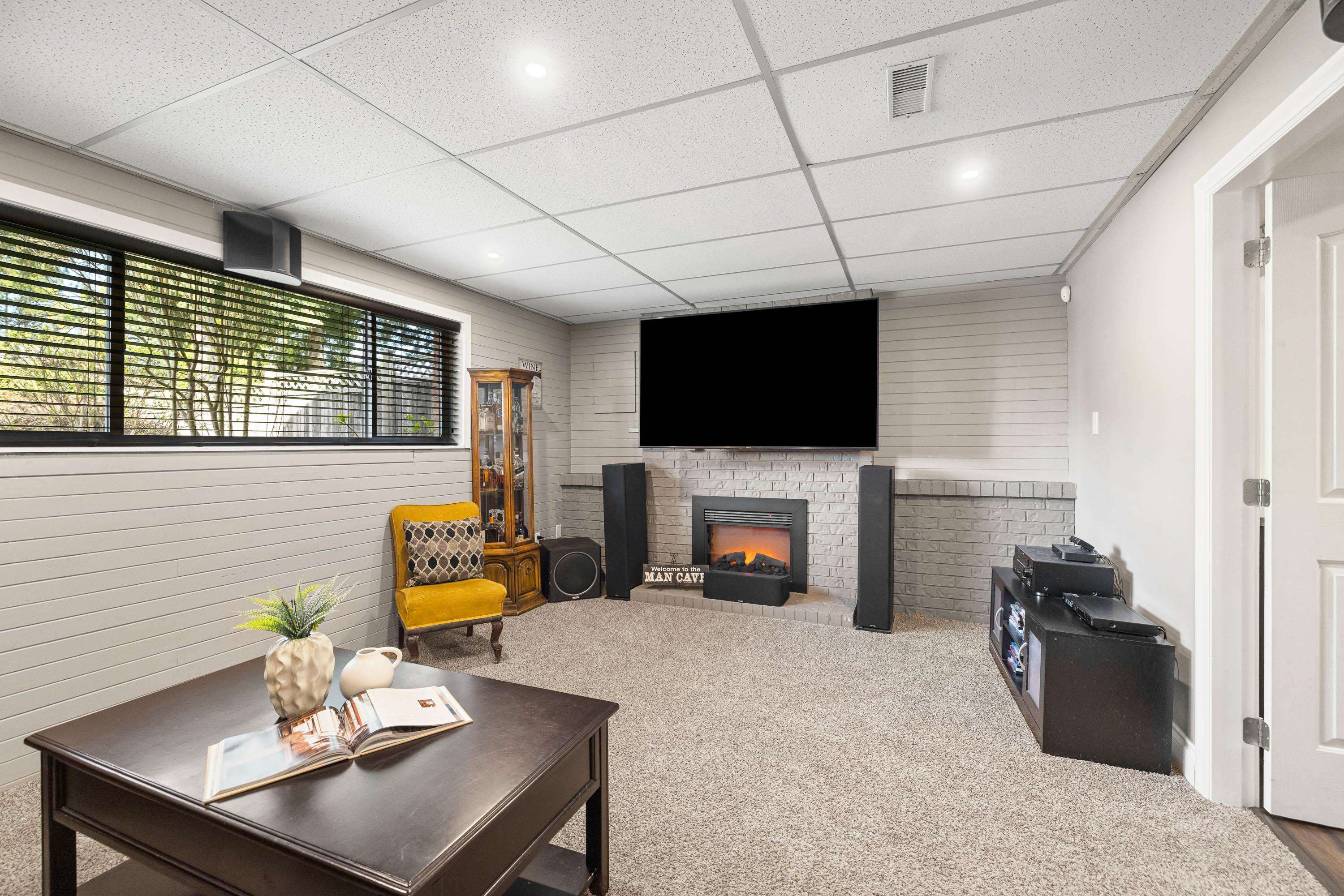 11762 80a Avenue - 23