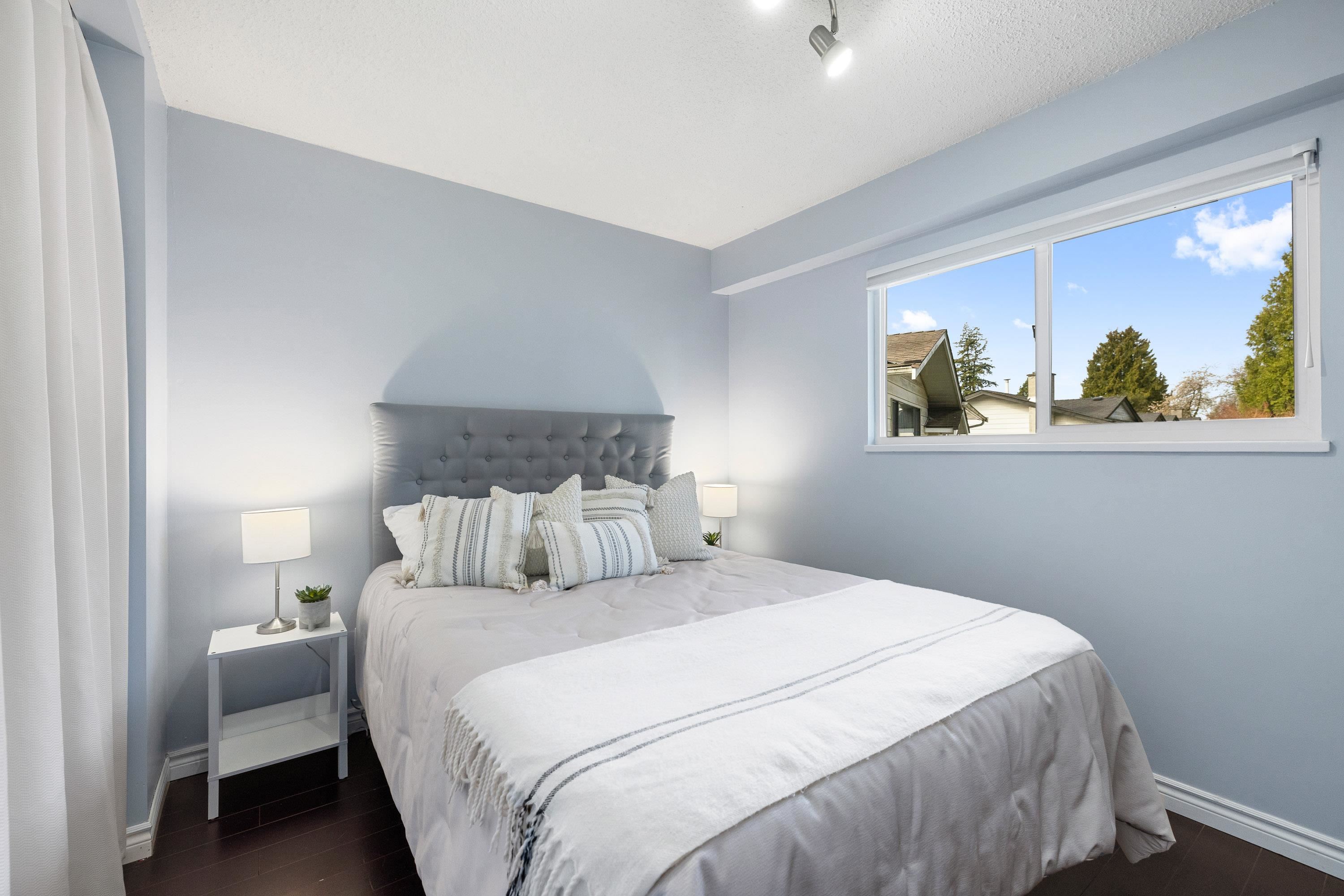 11762 80a Avenue - 18