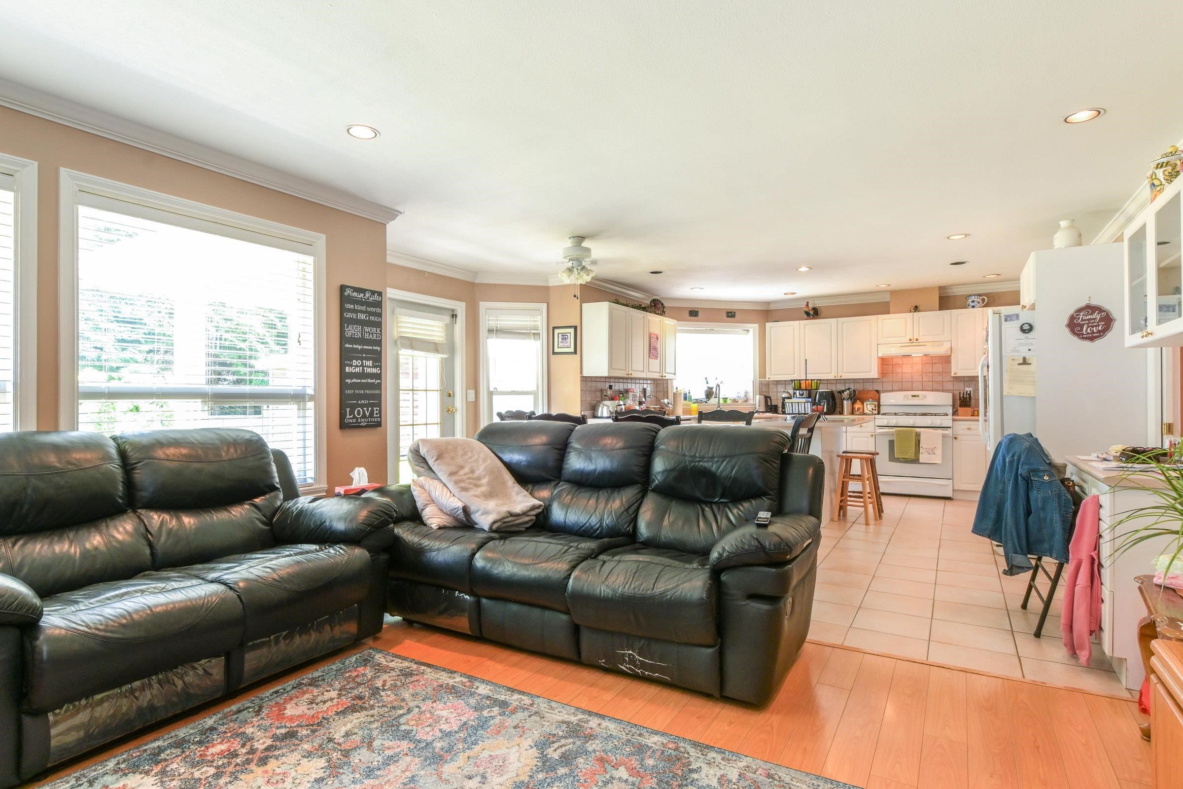 6236 128a Street - 8