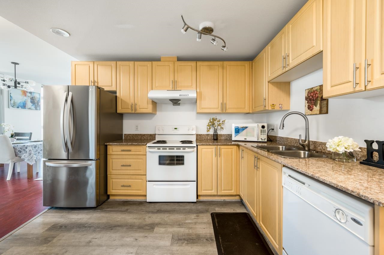 #1104 6133 Buswell Street - 5