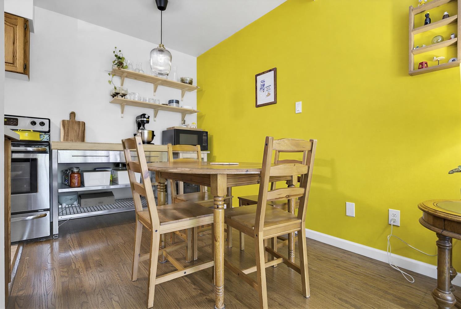 #215 8680 Fremlin Street - 11