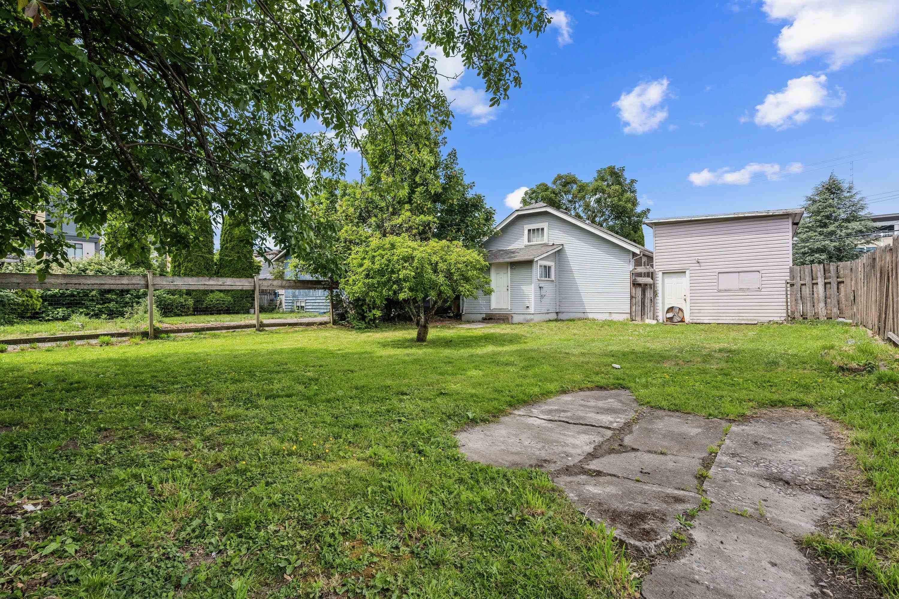 45948 Chesterfield Avenue - 2