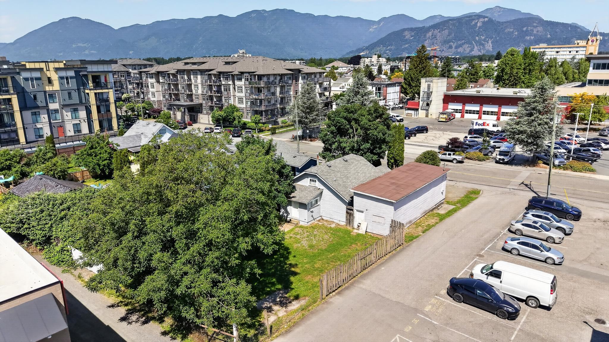 45948 Chesterfield Avenue - 28