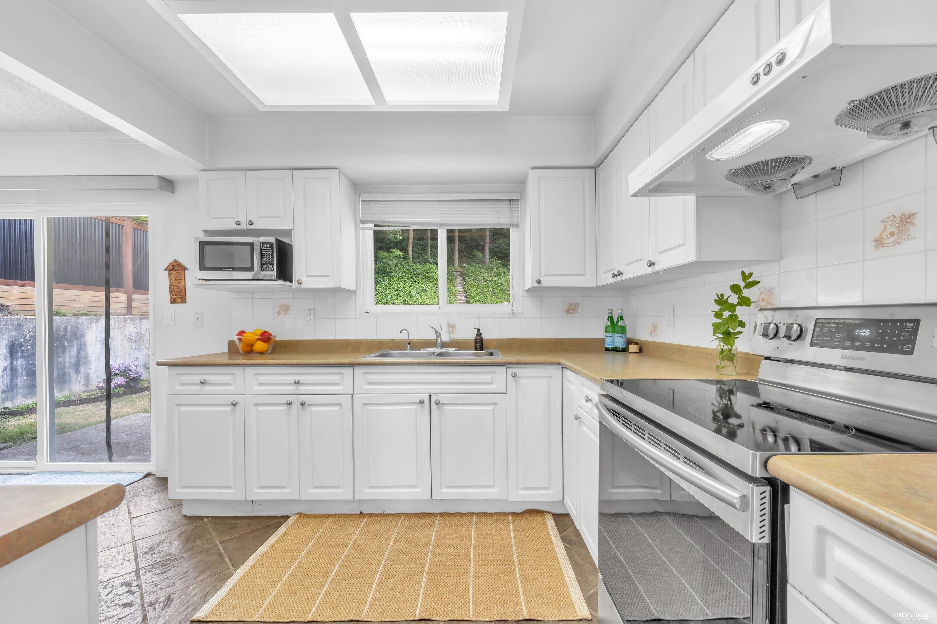 2519 Penshurst Court - 12