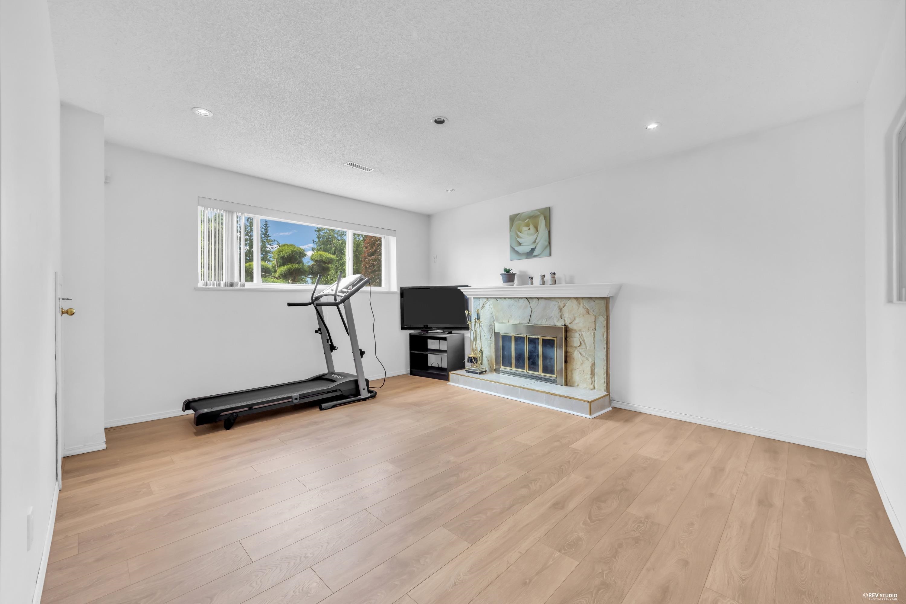 2519 Penshurst Court - 22