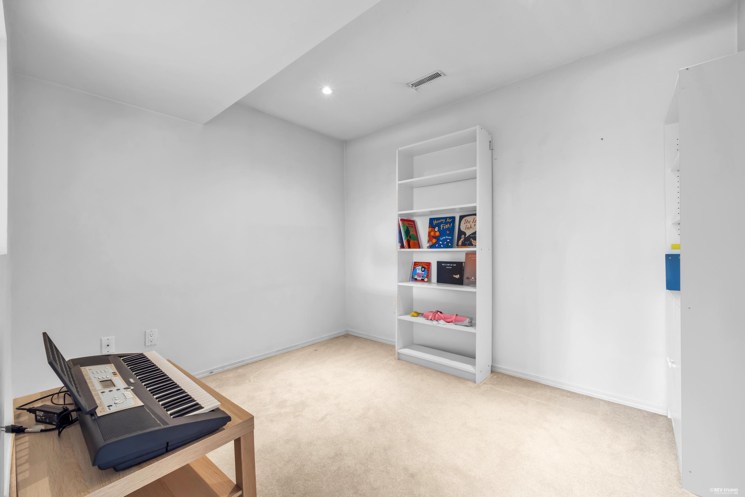 2519 Penshurst Court - 24