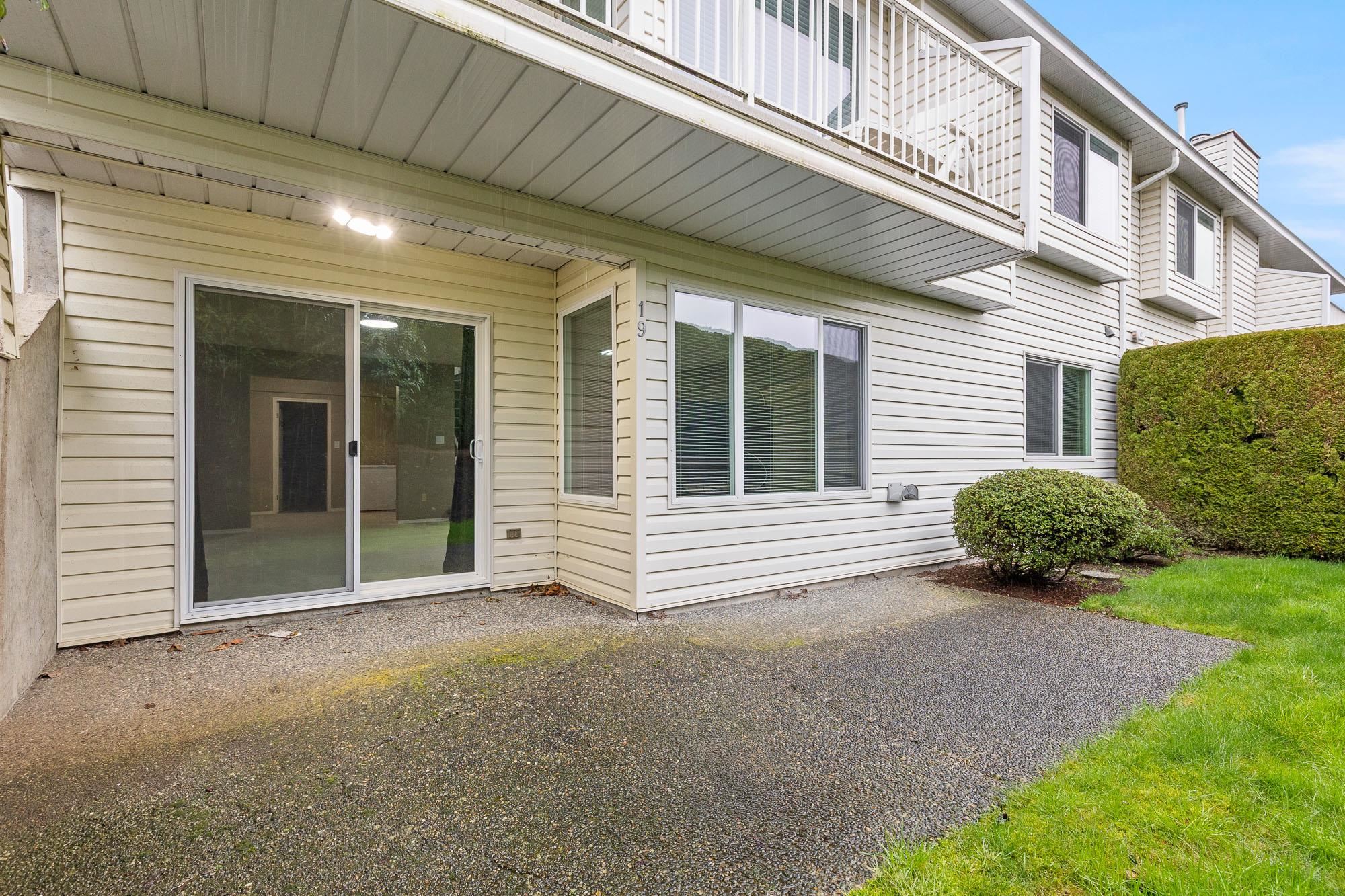 #19 3054 Trafalgar Street - 27