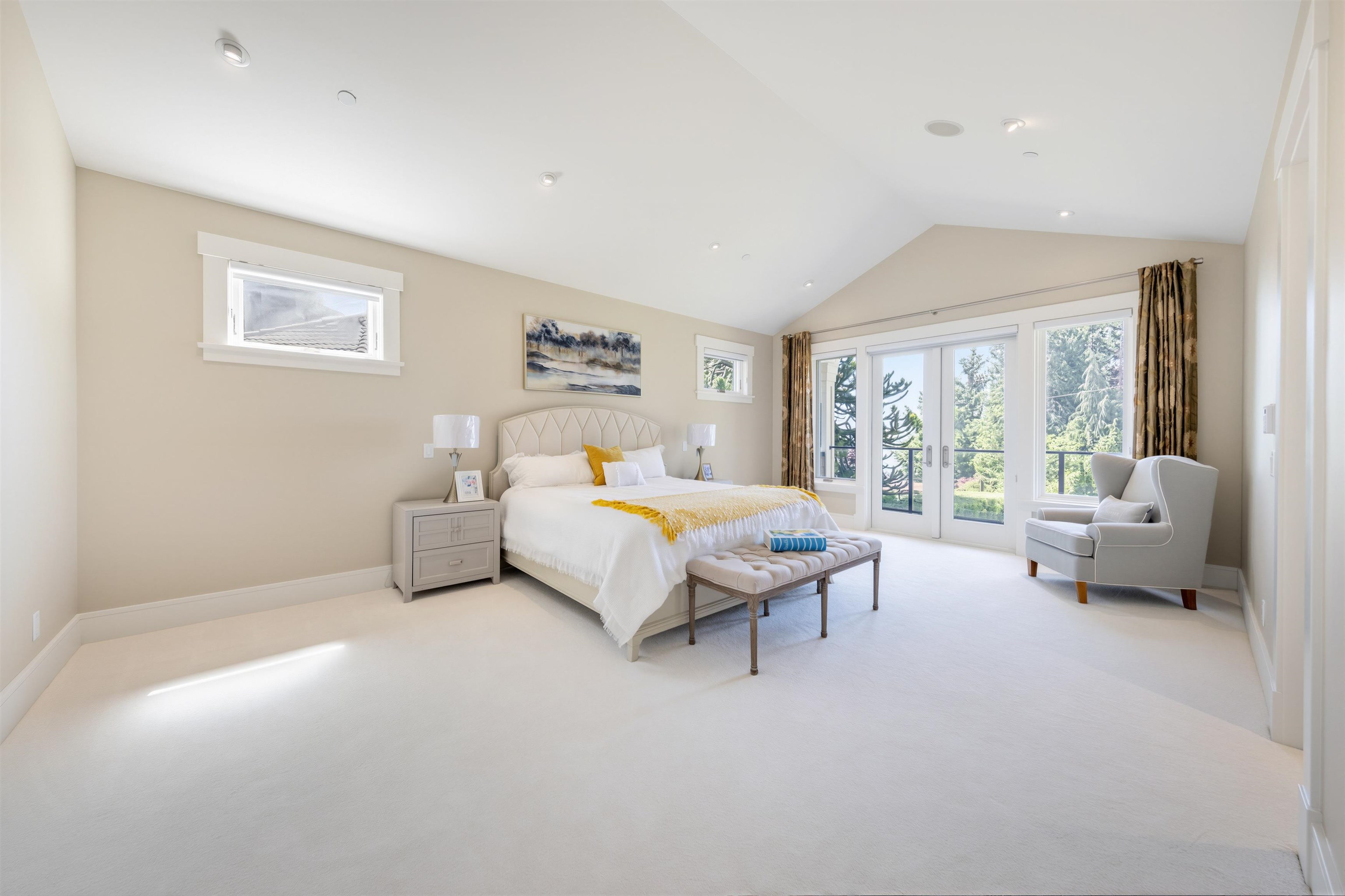2645 Rosebery Avenue - 17