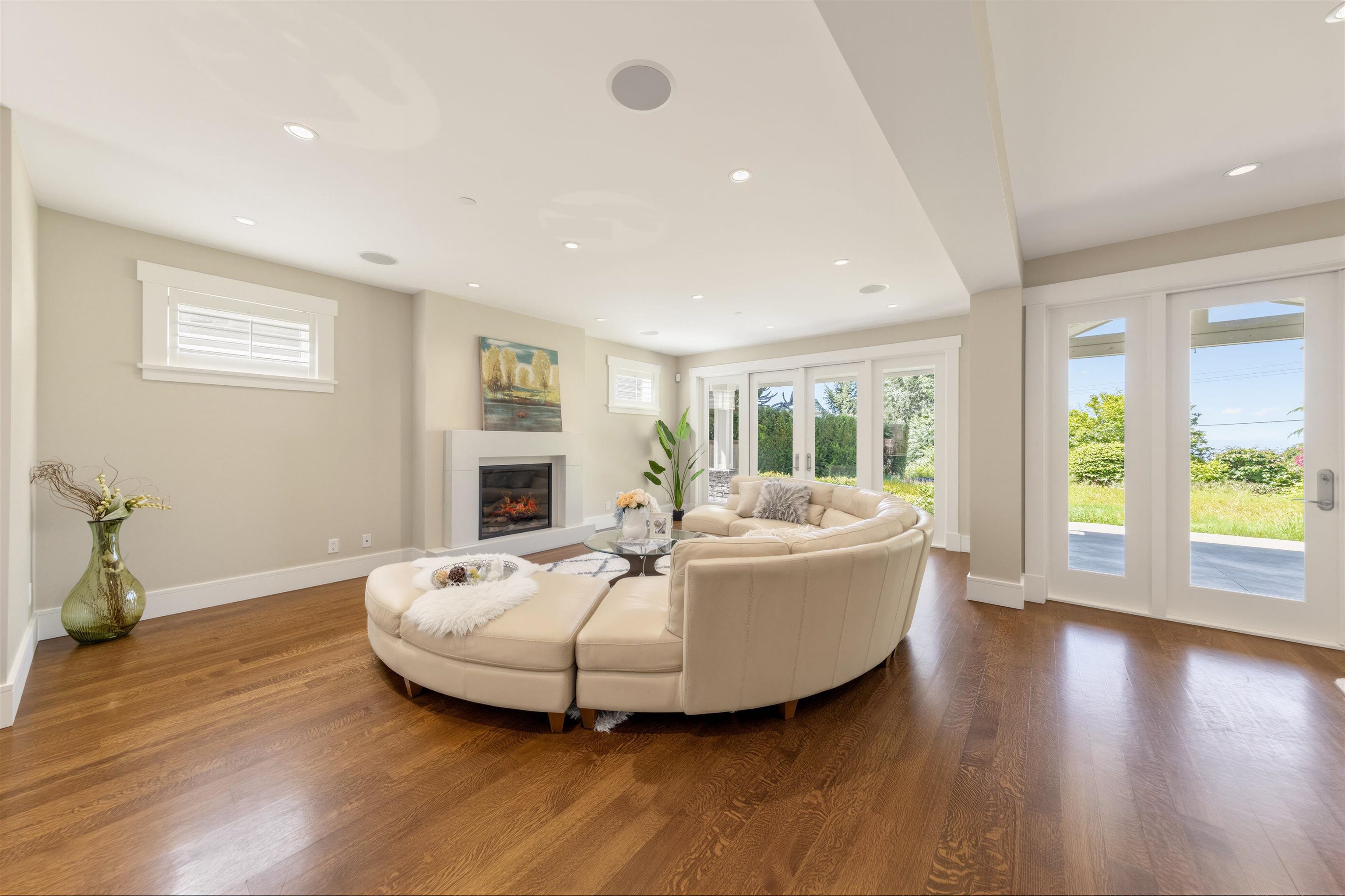 2645 Rosebery Avenue - 11