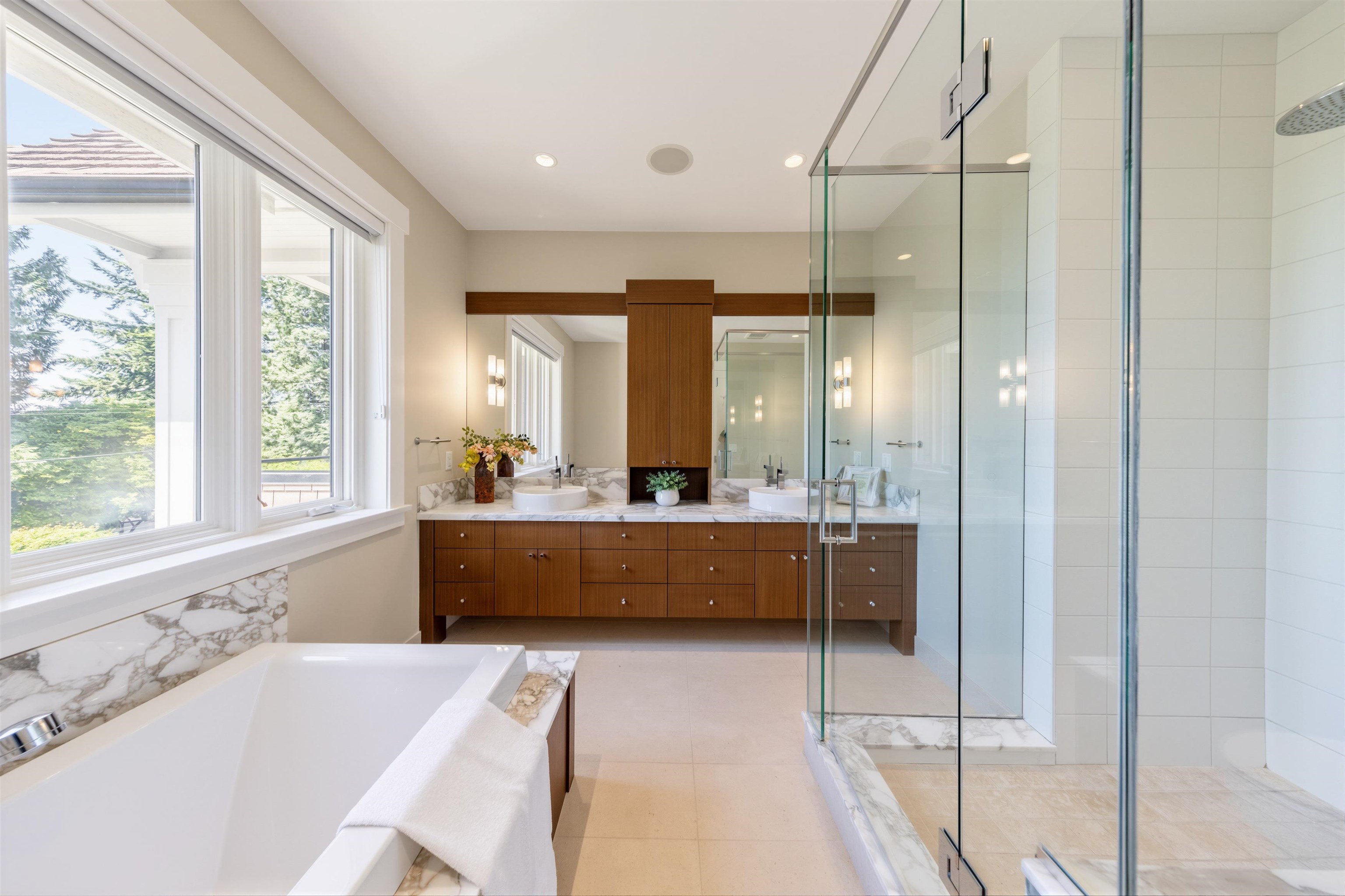 2645 Rosebery Avenue - 19