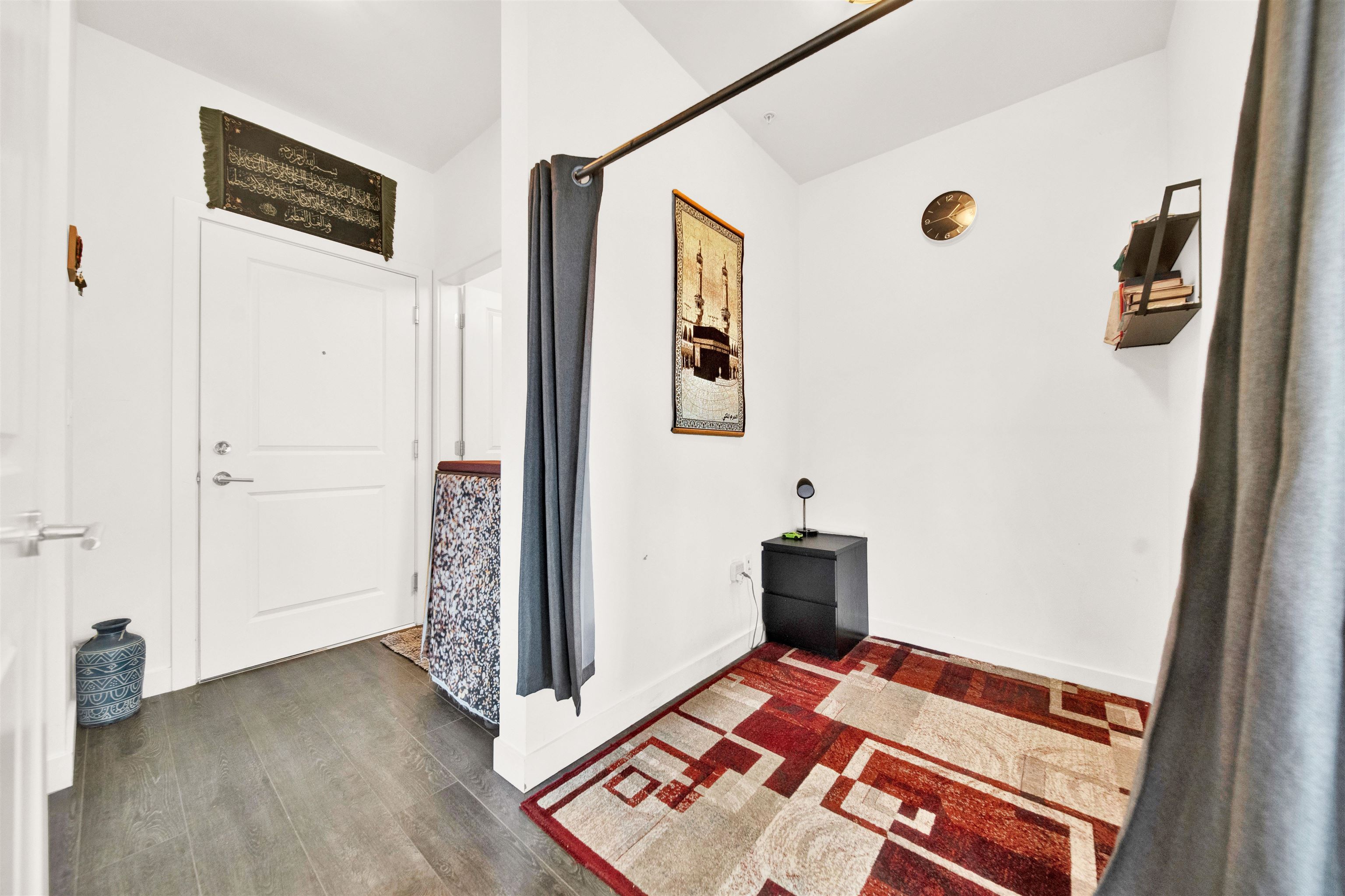 #B208 20834 80 Avenue - 15