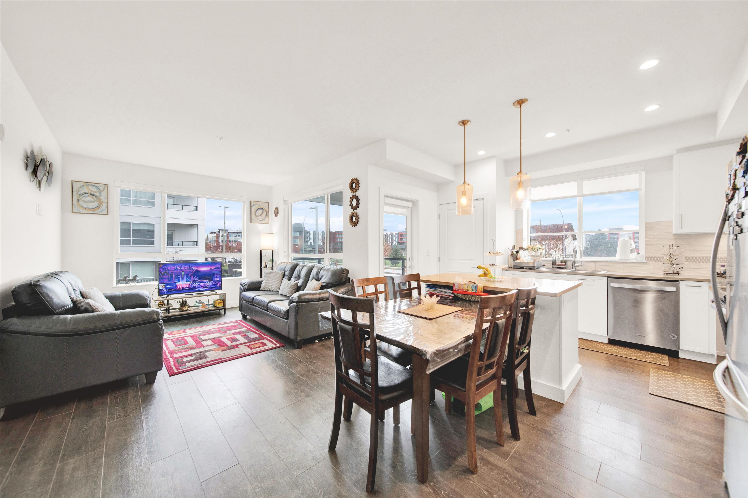 #B208 20834 80 Avenue - 11