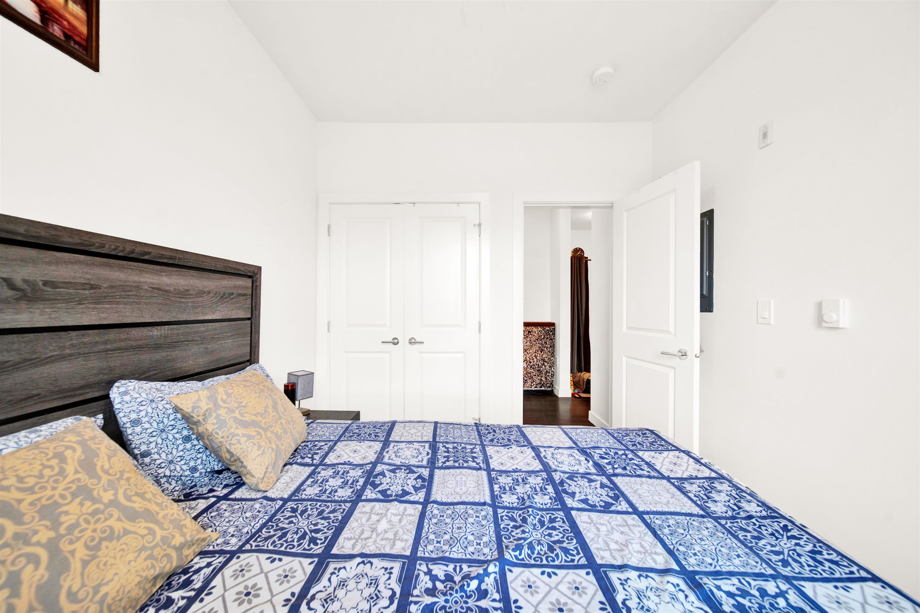 #B208 20834 80 Avenue - 4