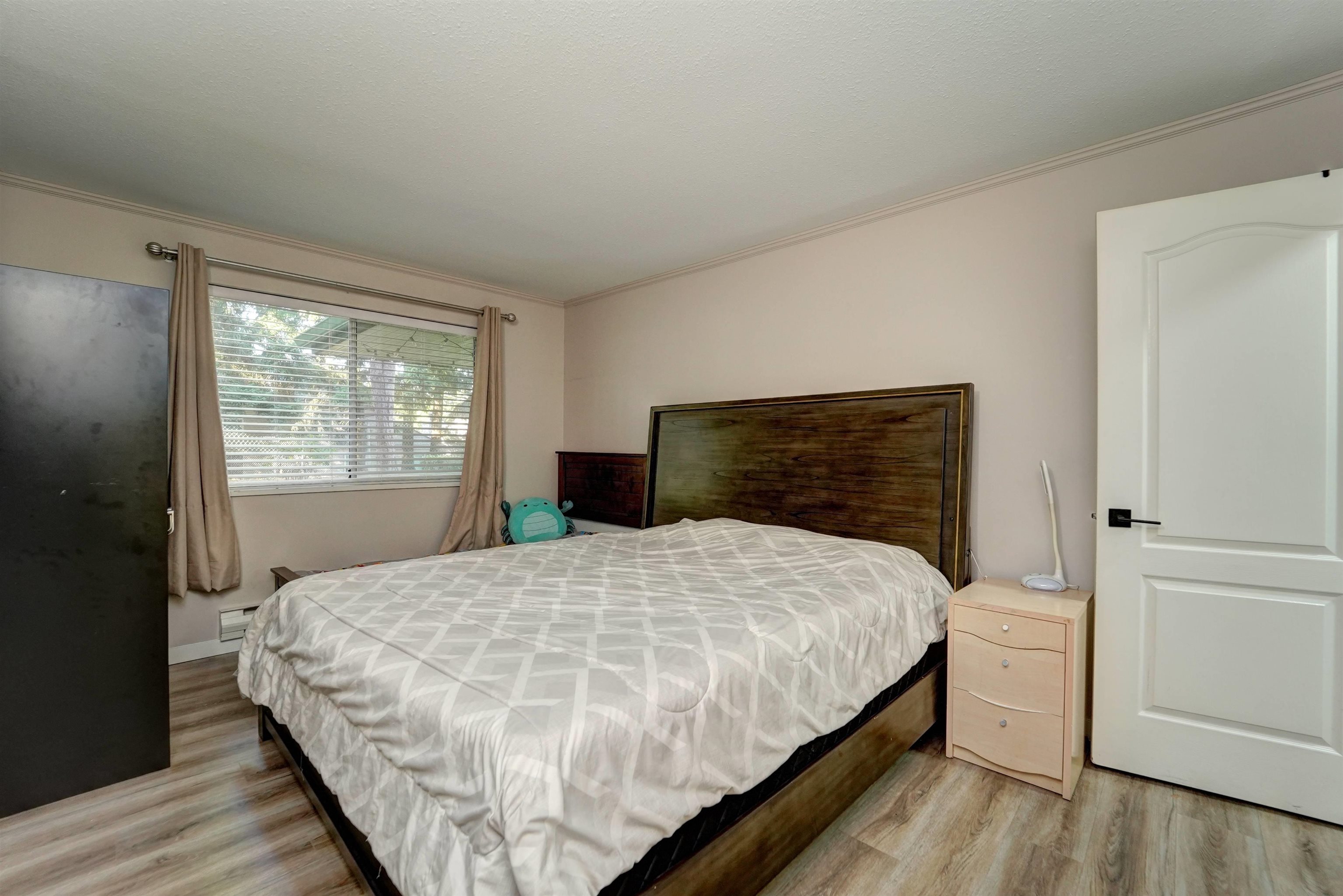 #116 2964 Trethewey Street - 16