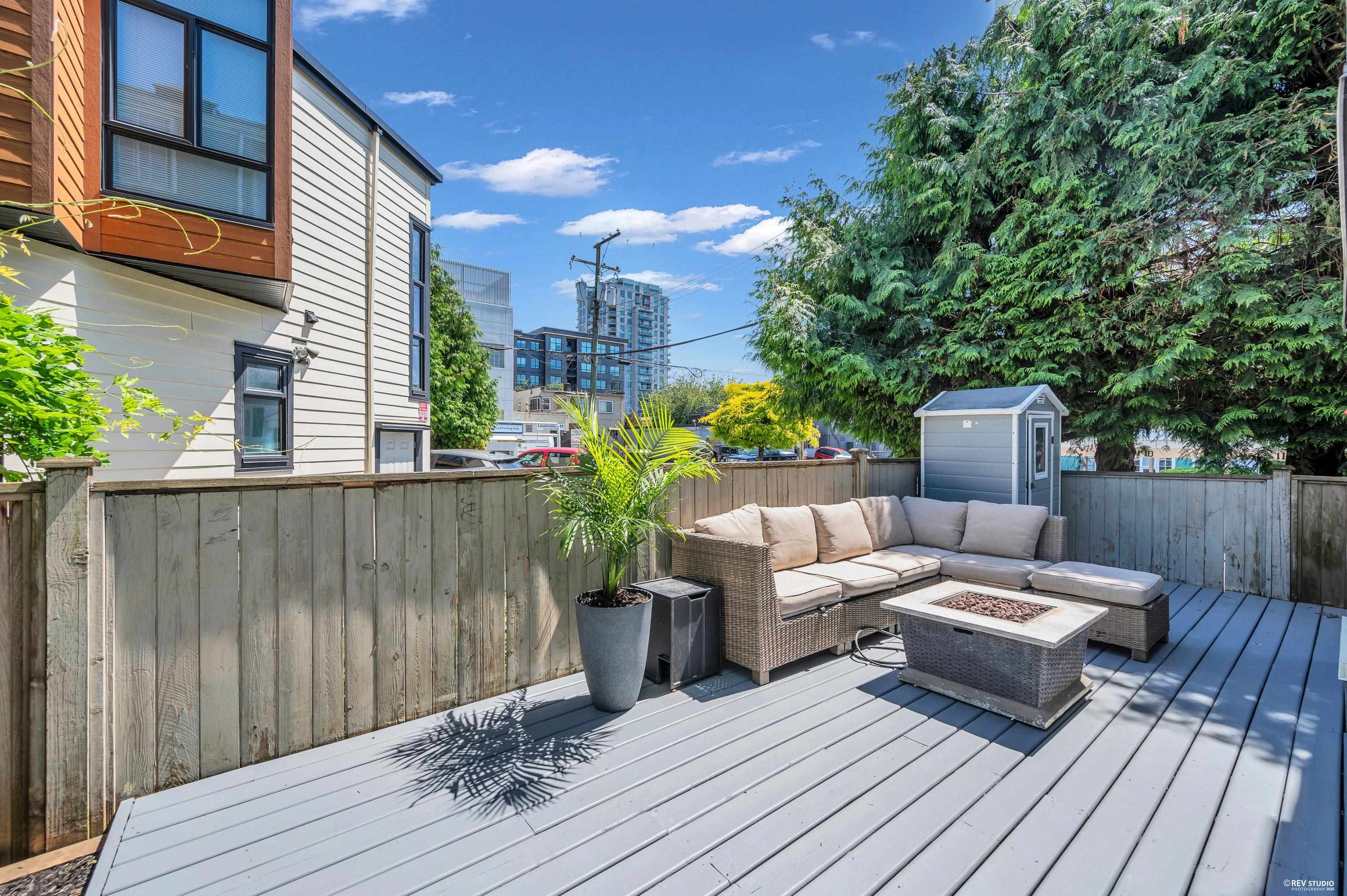 #110 125 W 18th Street - 35