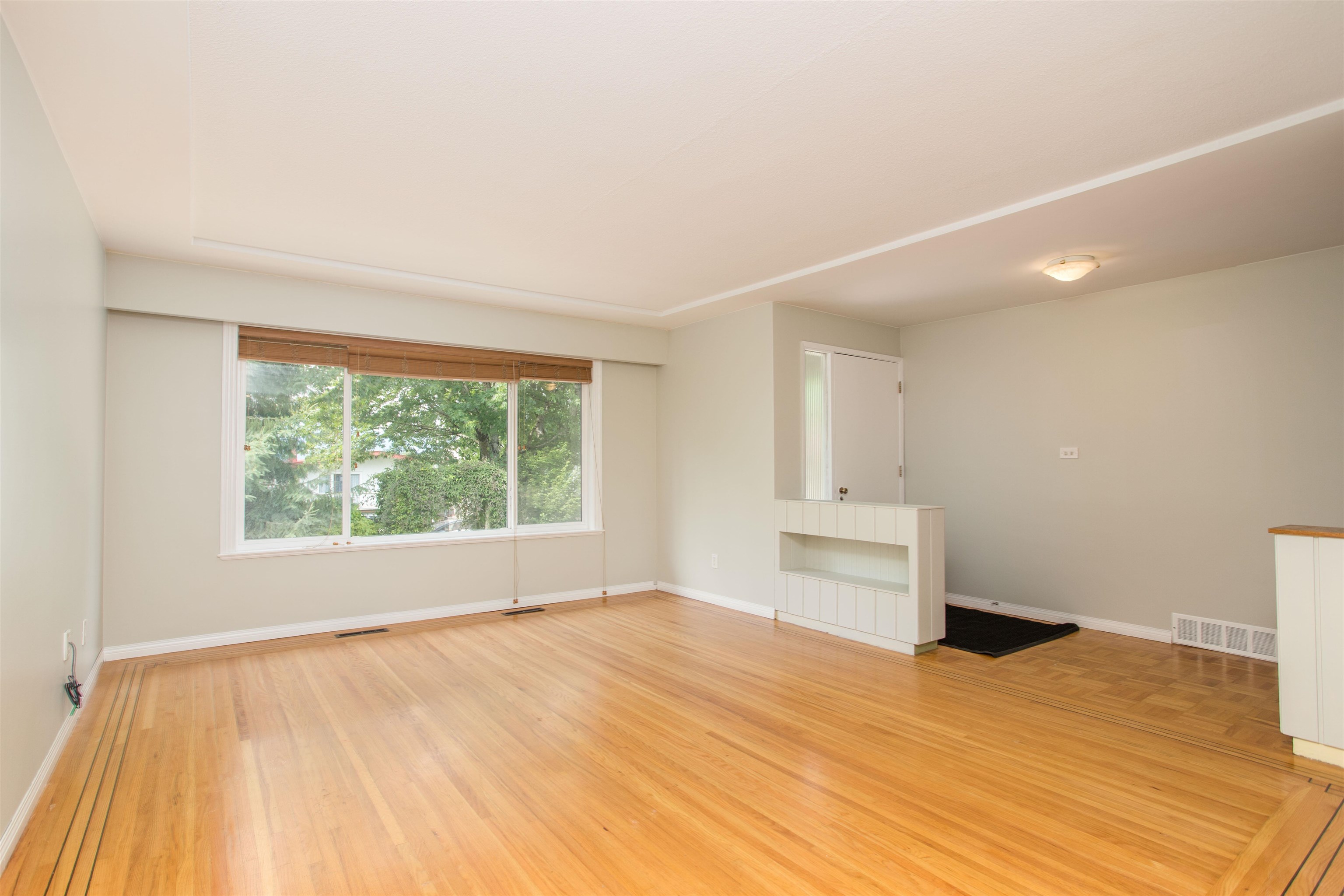 2536 E 29th Avenue - 6