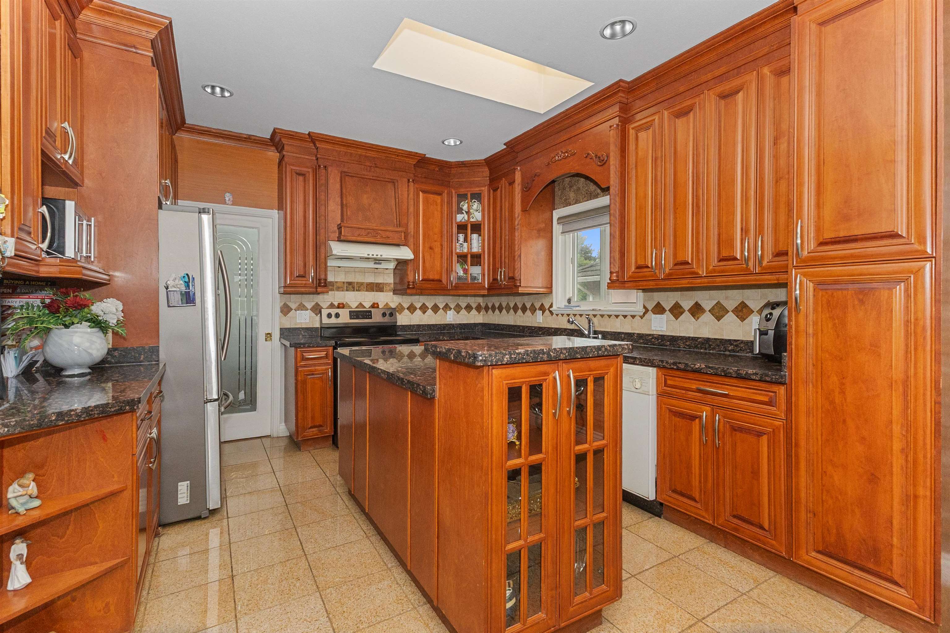6919 128 Street - 11