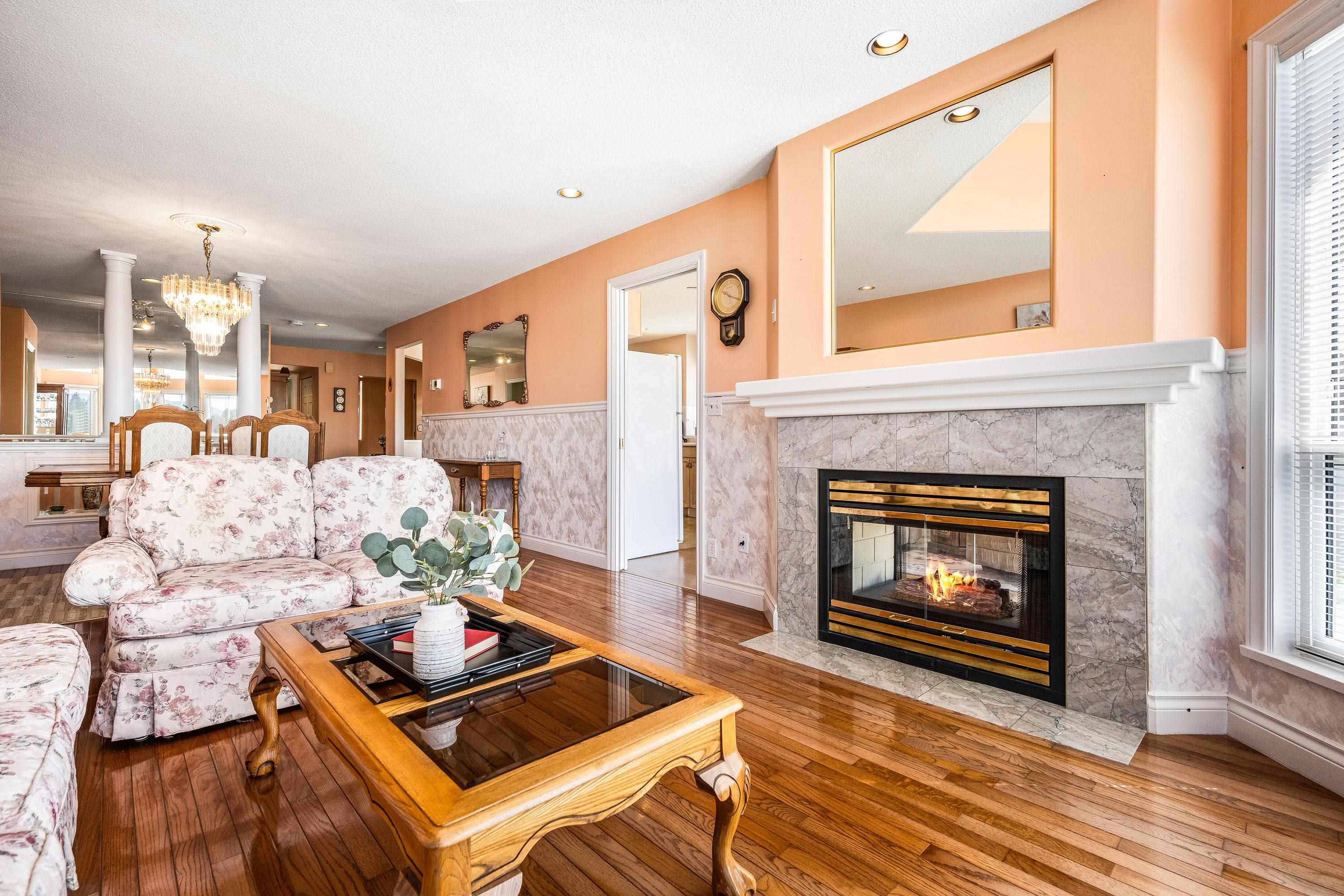 #34 3354 Horn Street - 17