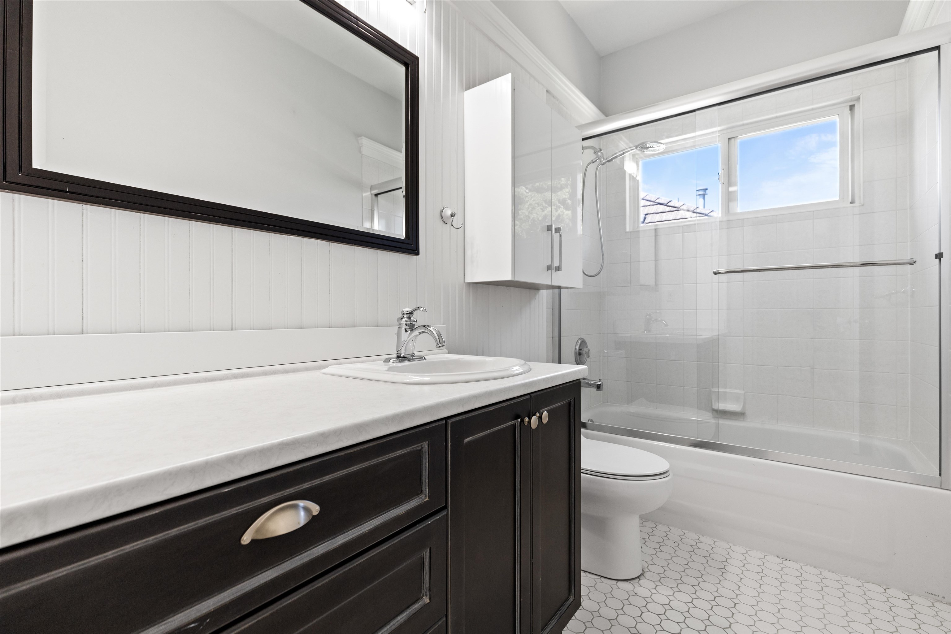 23849 Zeron Avenue - 25