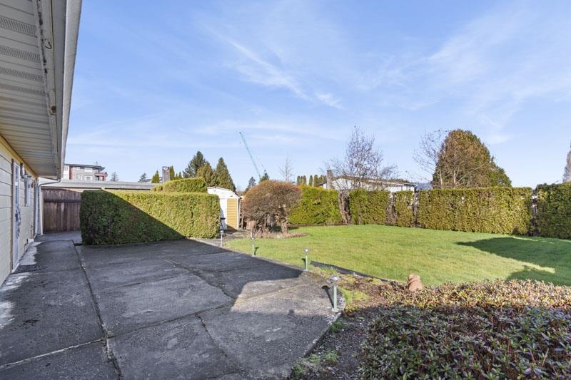 22641 Brown Avenue - 27