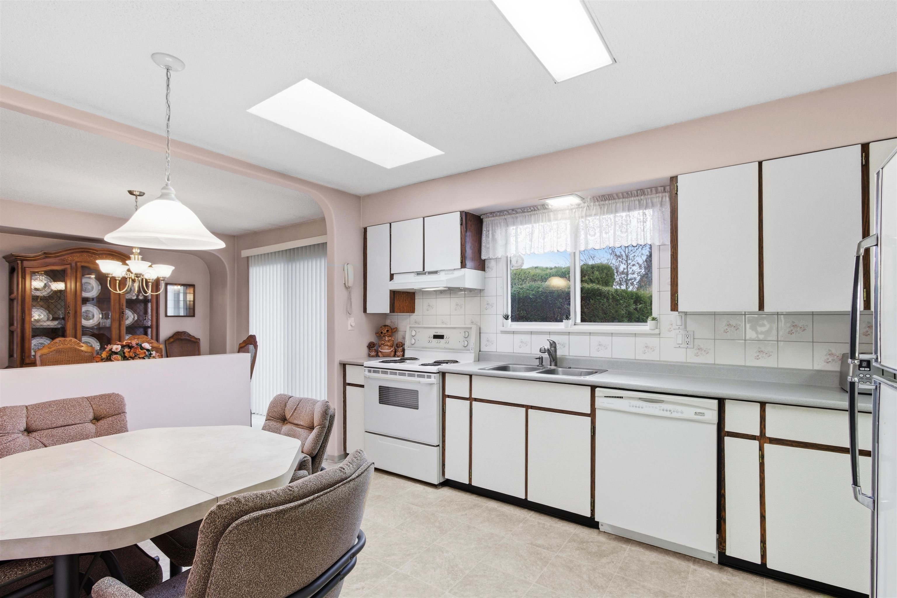 22641 Brown Avenue - 13