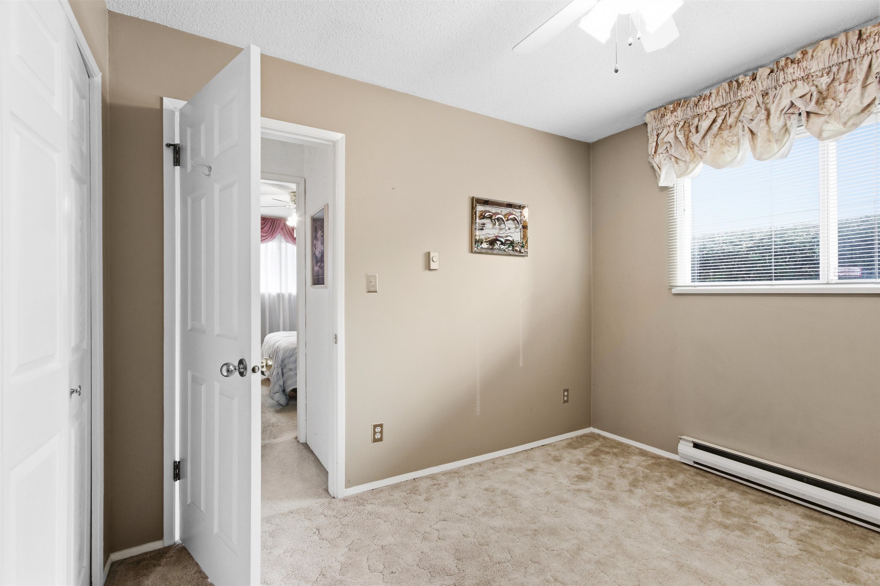 22641 Brown Avenue - 20