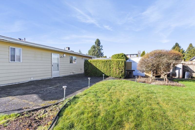 22641 Brown Avenue - 34