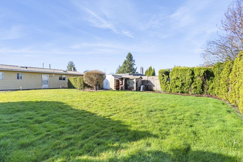 22641 Brown Avenue - 33