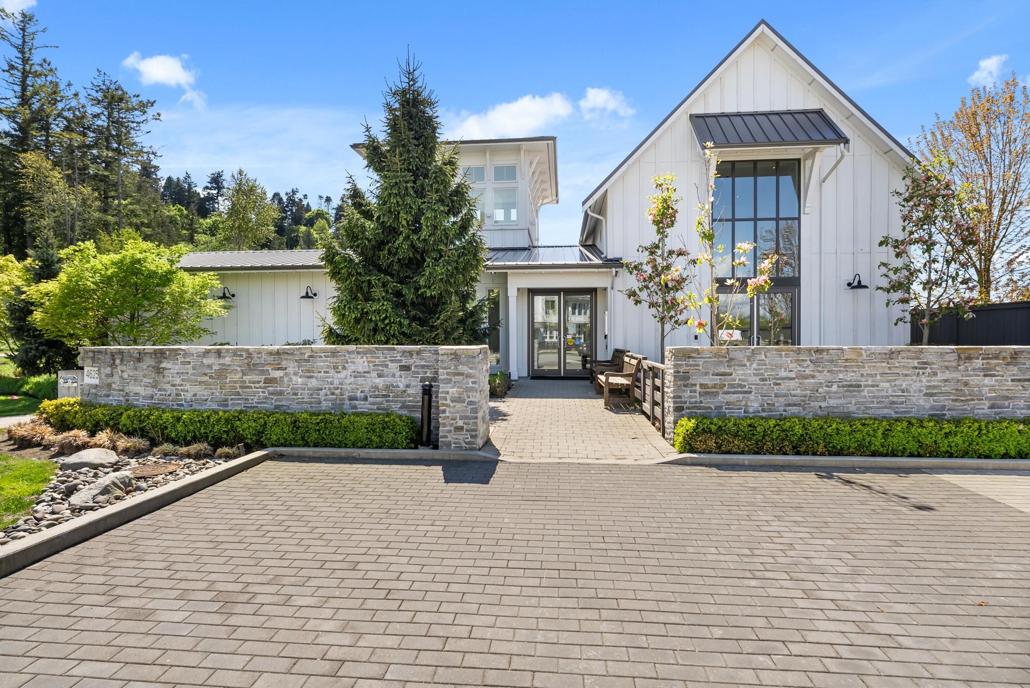 #22 4656 Orca Way - 32