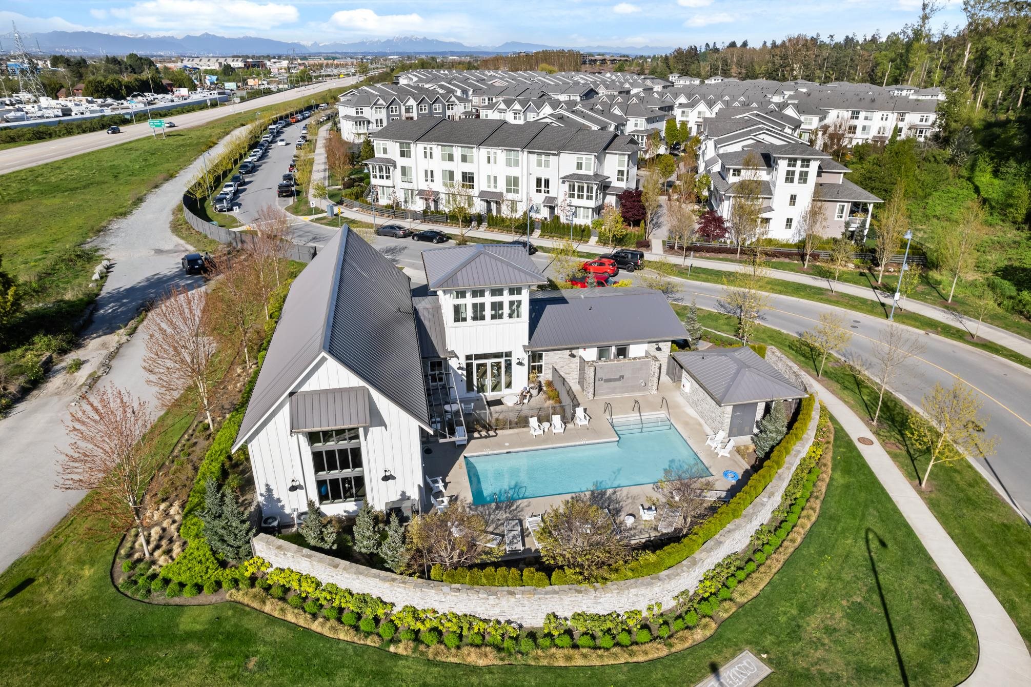 #22 4656 Orca Way - 38