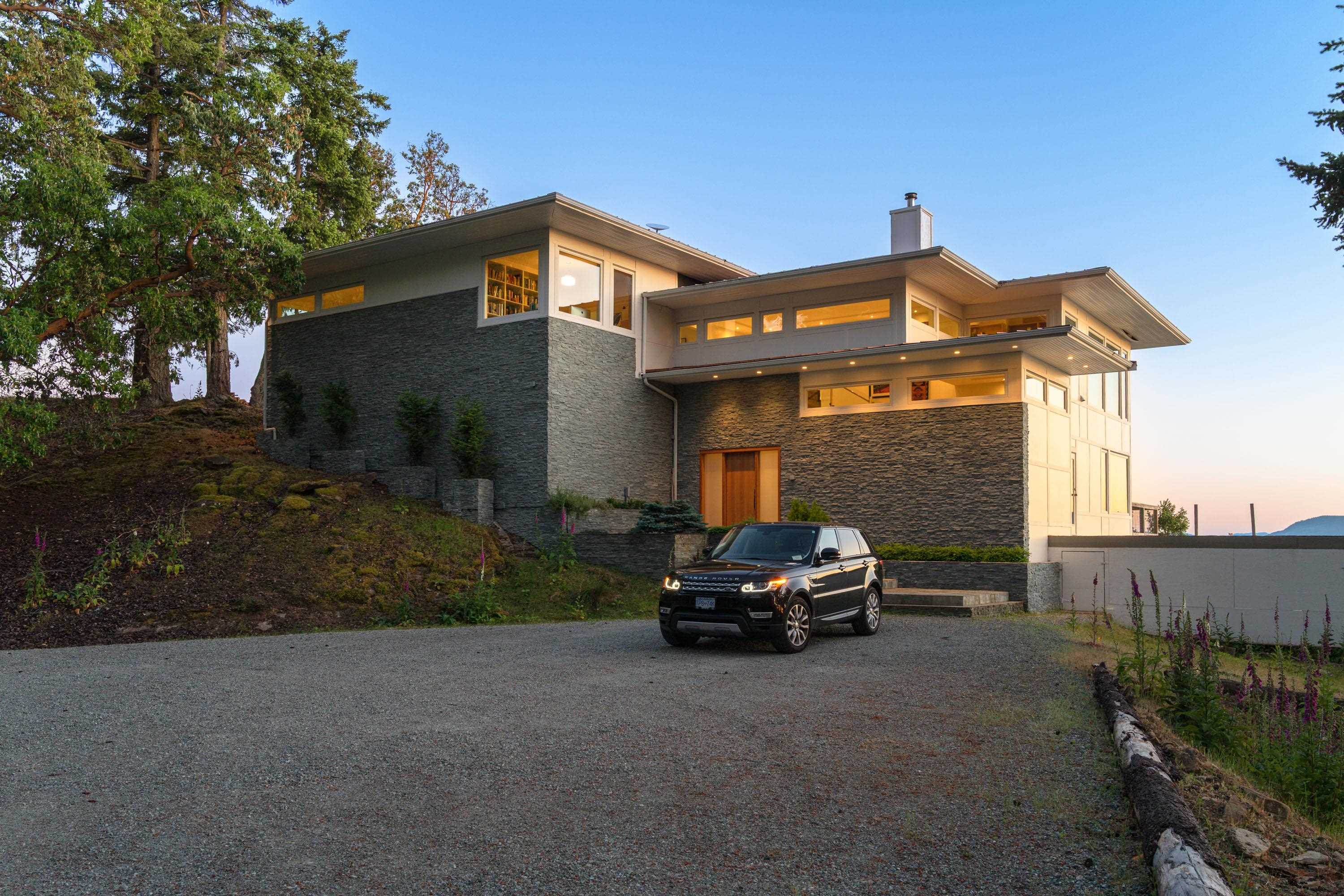 356 East West Road - 35