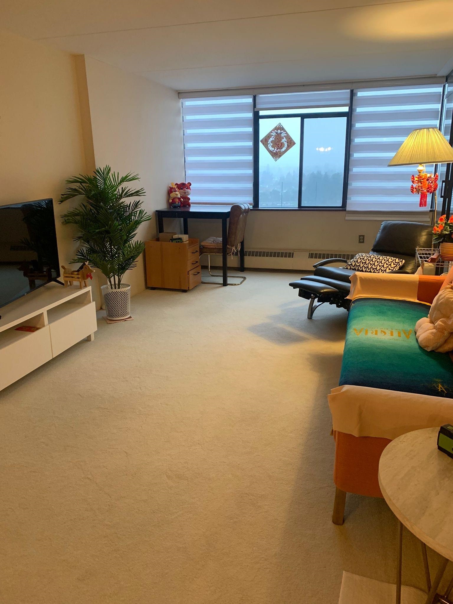 #1306 6651 Minoru Boulevard - 6