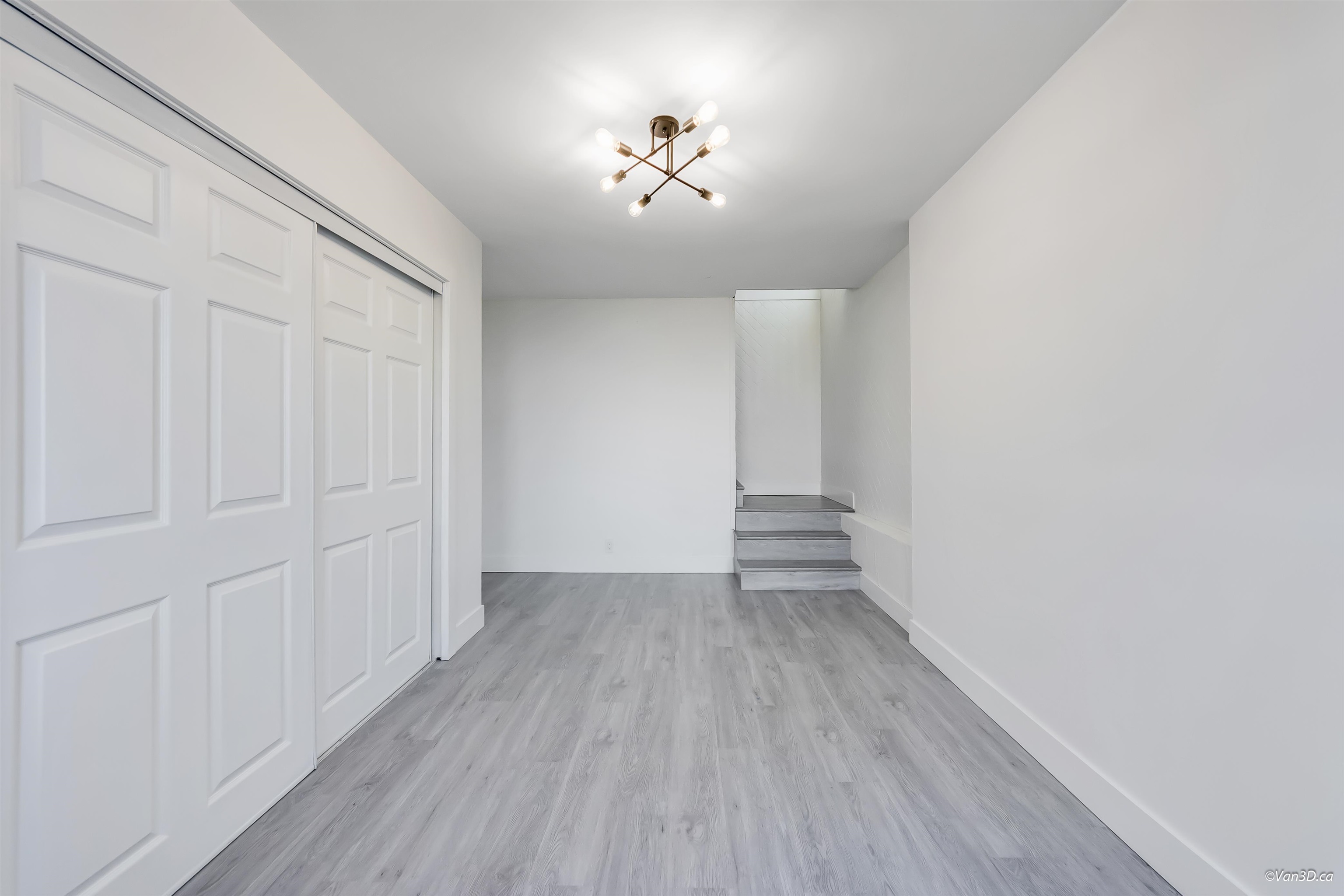 4346 Dundas Street - 20