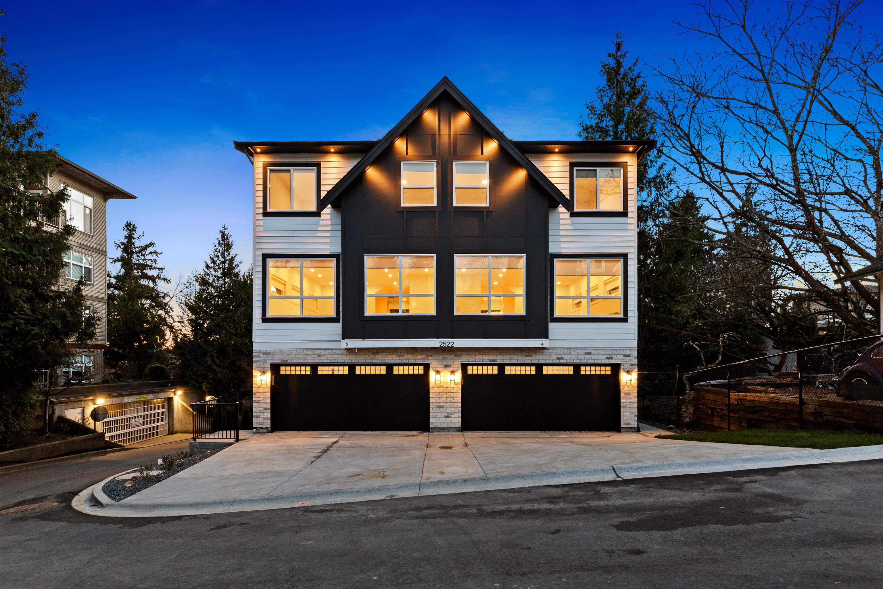 #3 2522 Campbell Avenue - 1