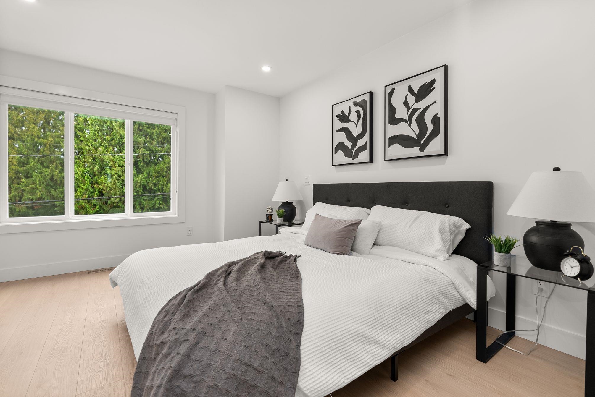 #3 2522 Campbell Avenue - 24