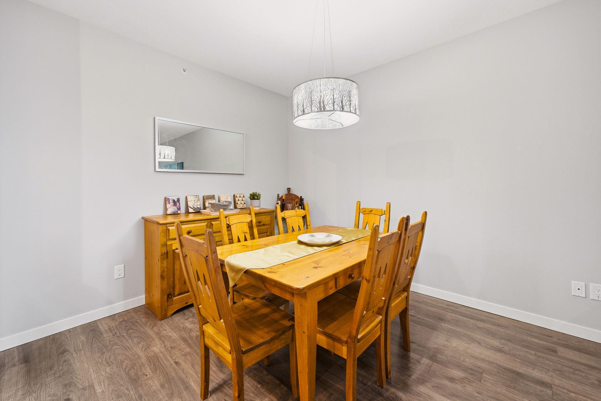 #512 1152 Windsor Mews - 17