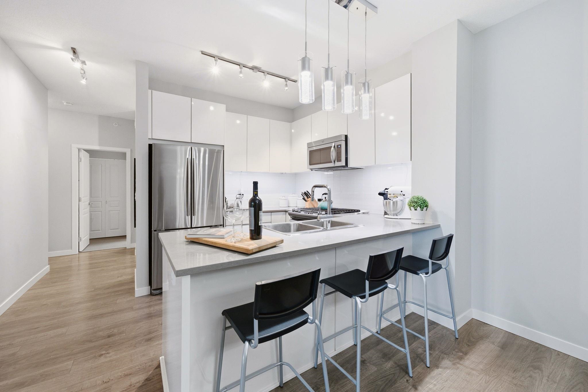 #512 1152 Windsor Mews - 11