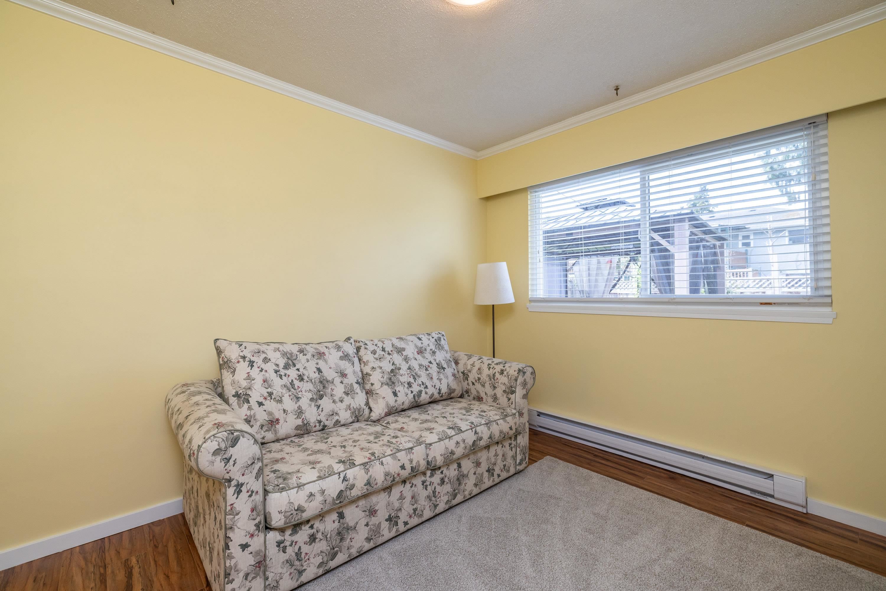 5567 44 Avenue - 23