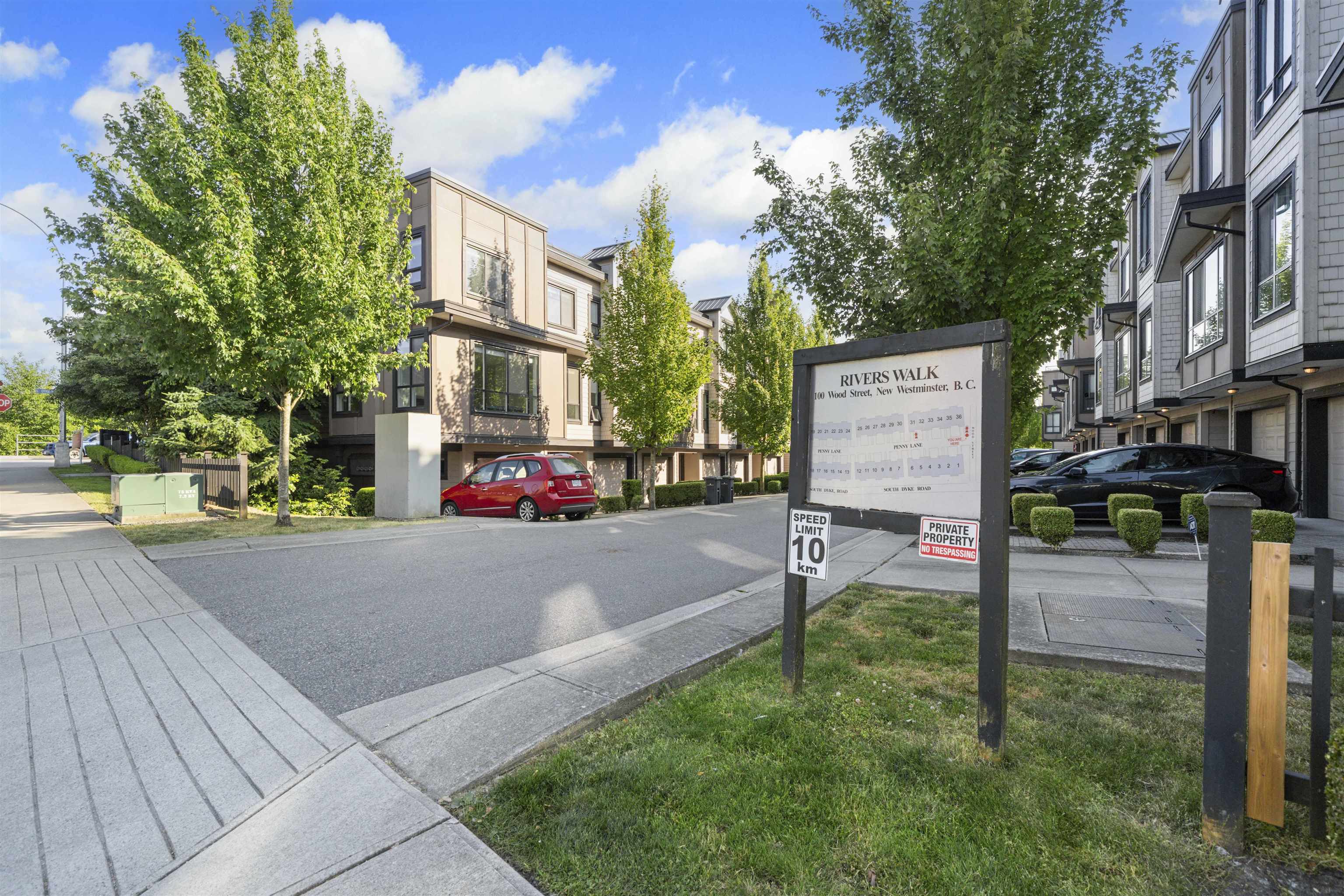 #8 100 Wood Street - 35
