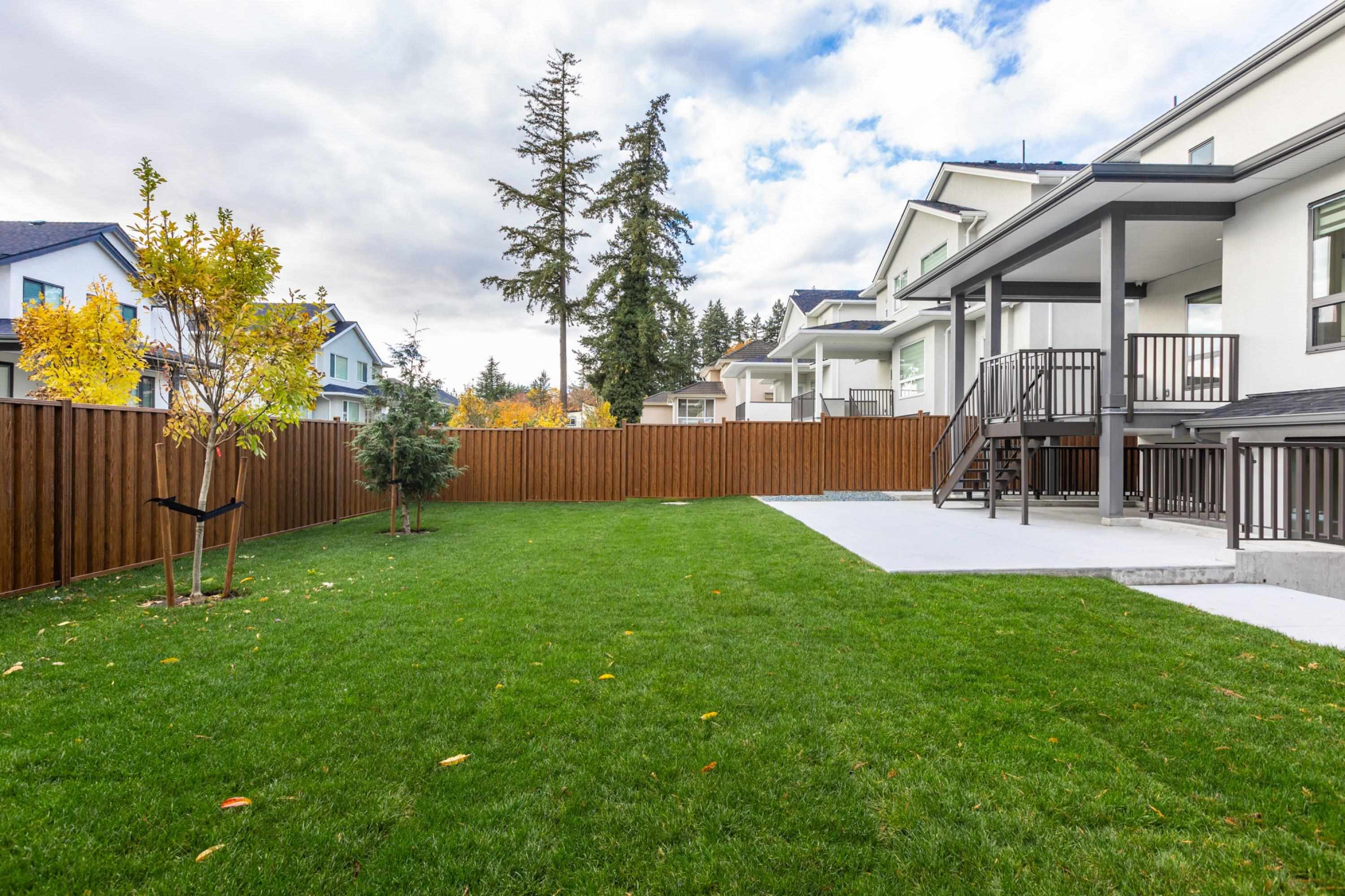 15672 82a Avenue - 39
