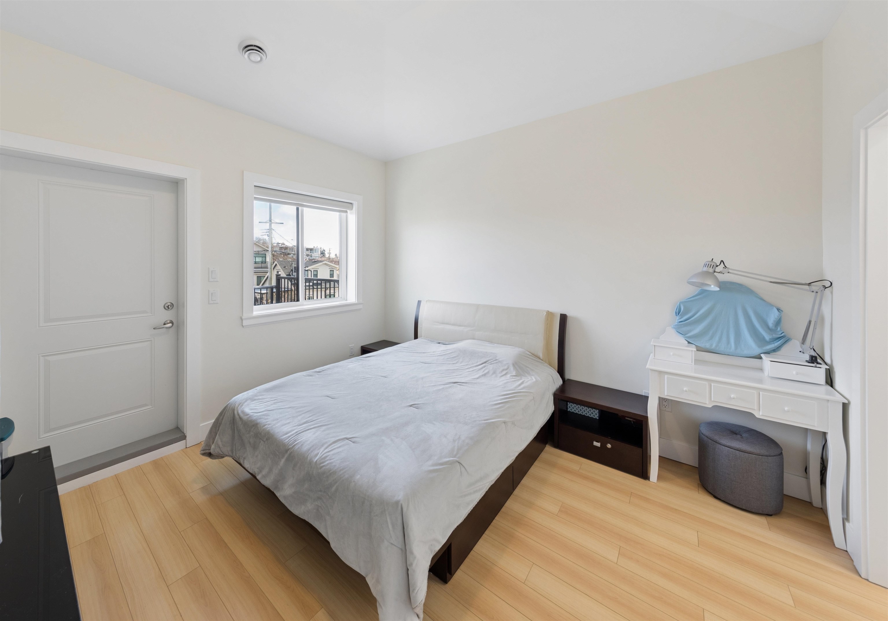 6182 Commercial Street - 23