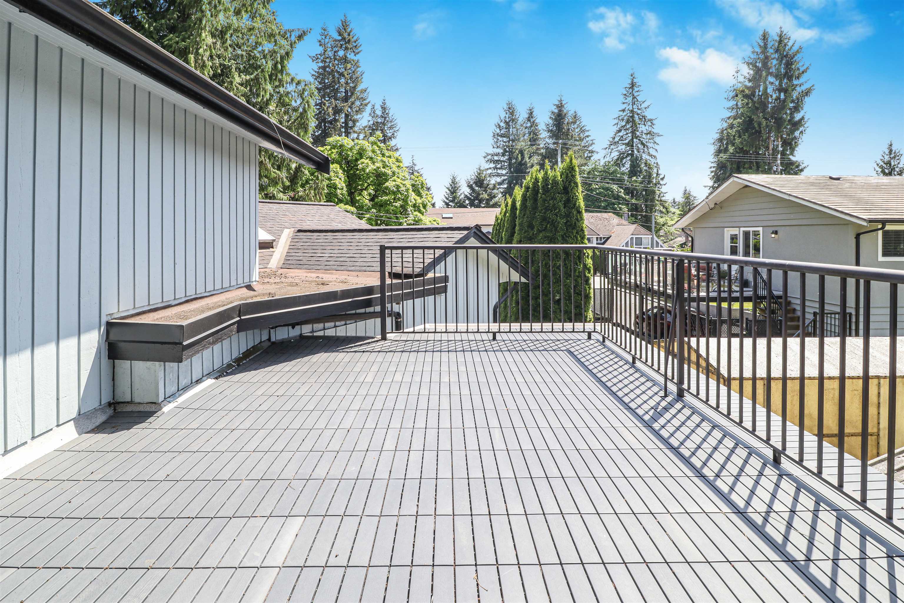 1225 Foster Avenue - 23