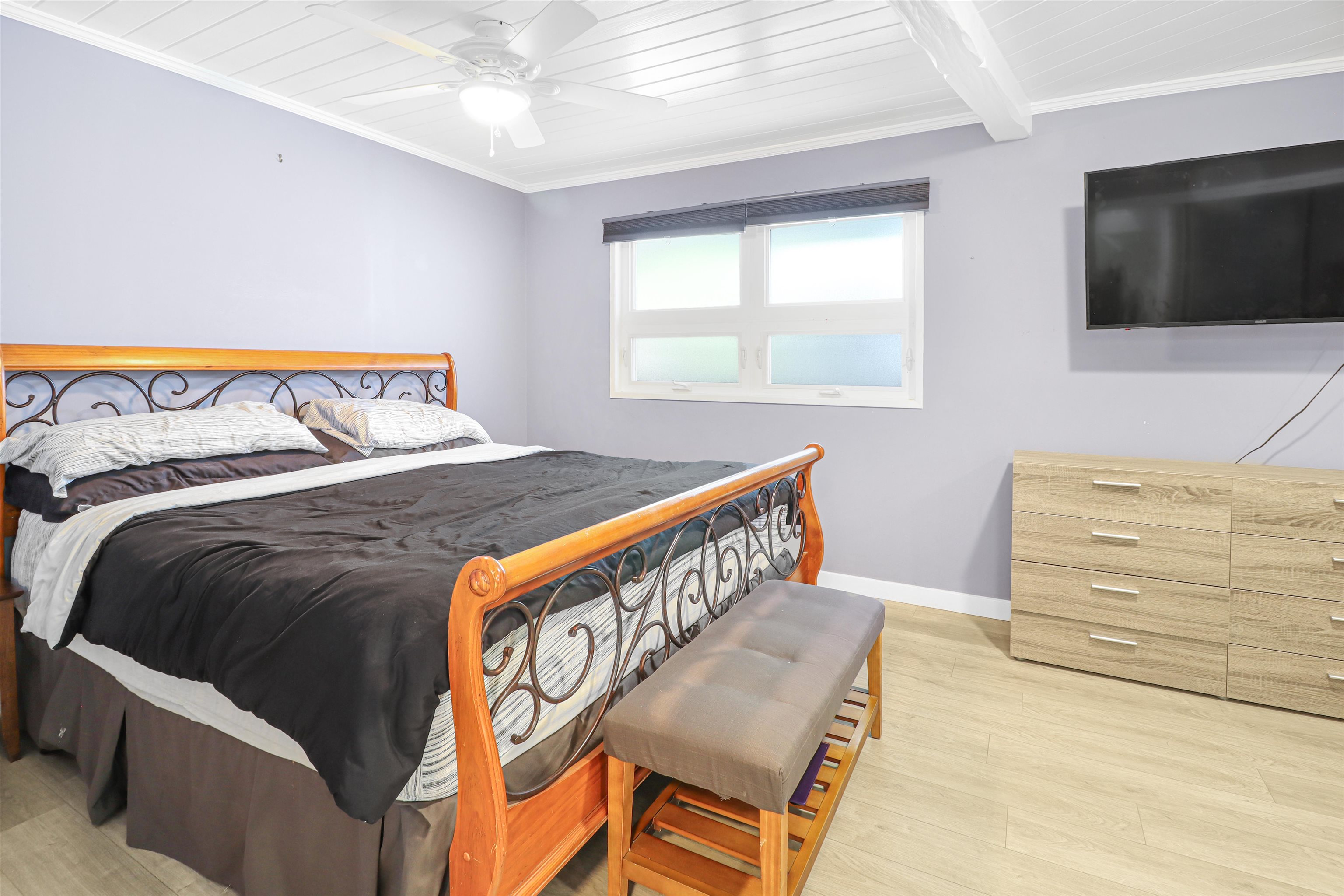 1225 Foster Avenue - 17