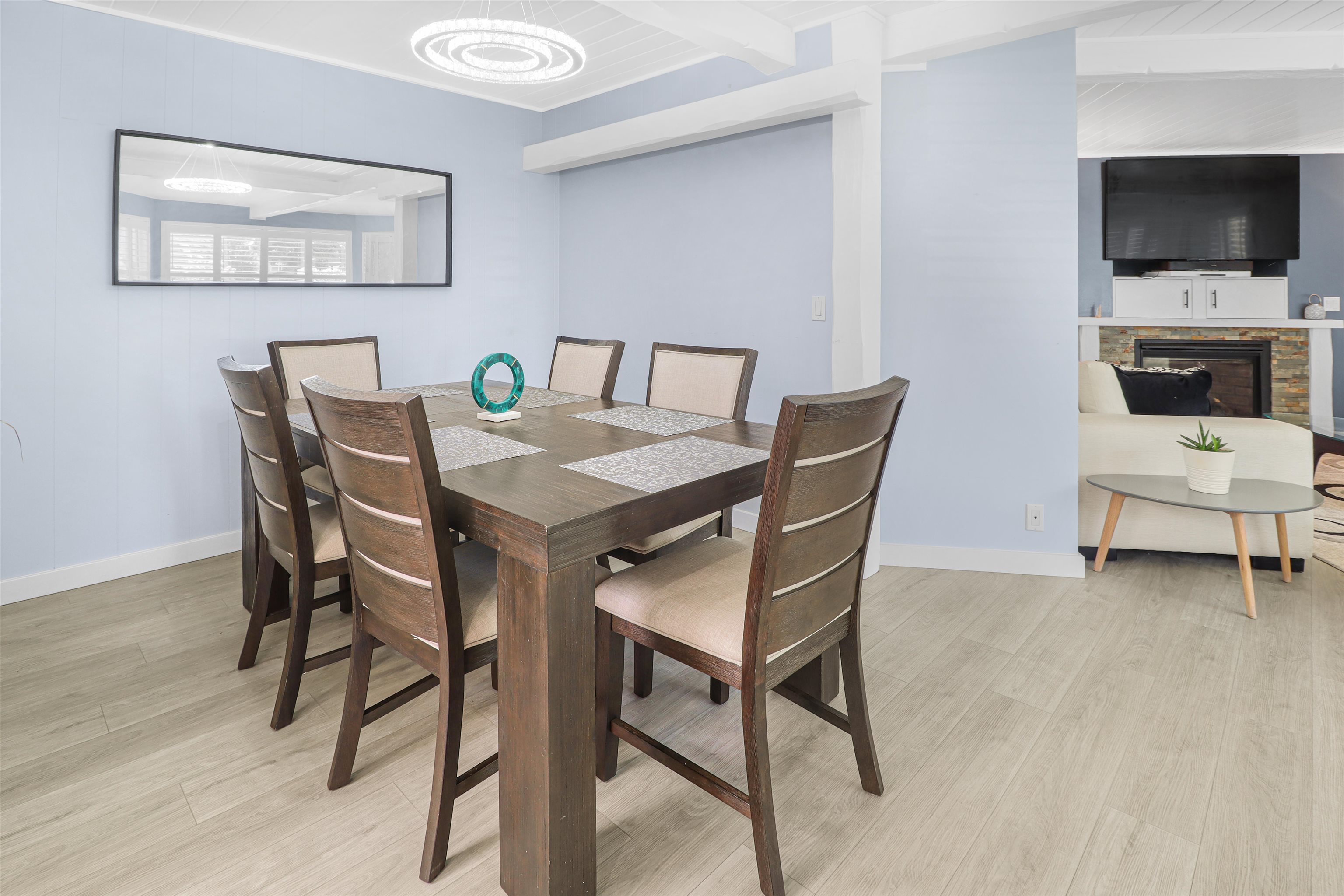 1225 Foster Avenue - 5